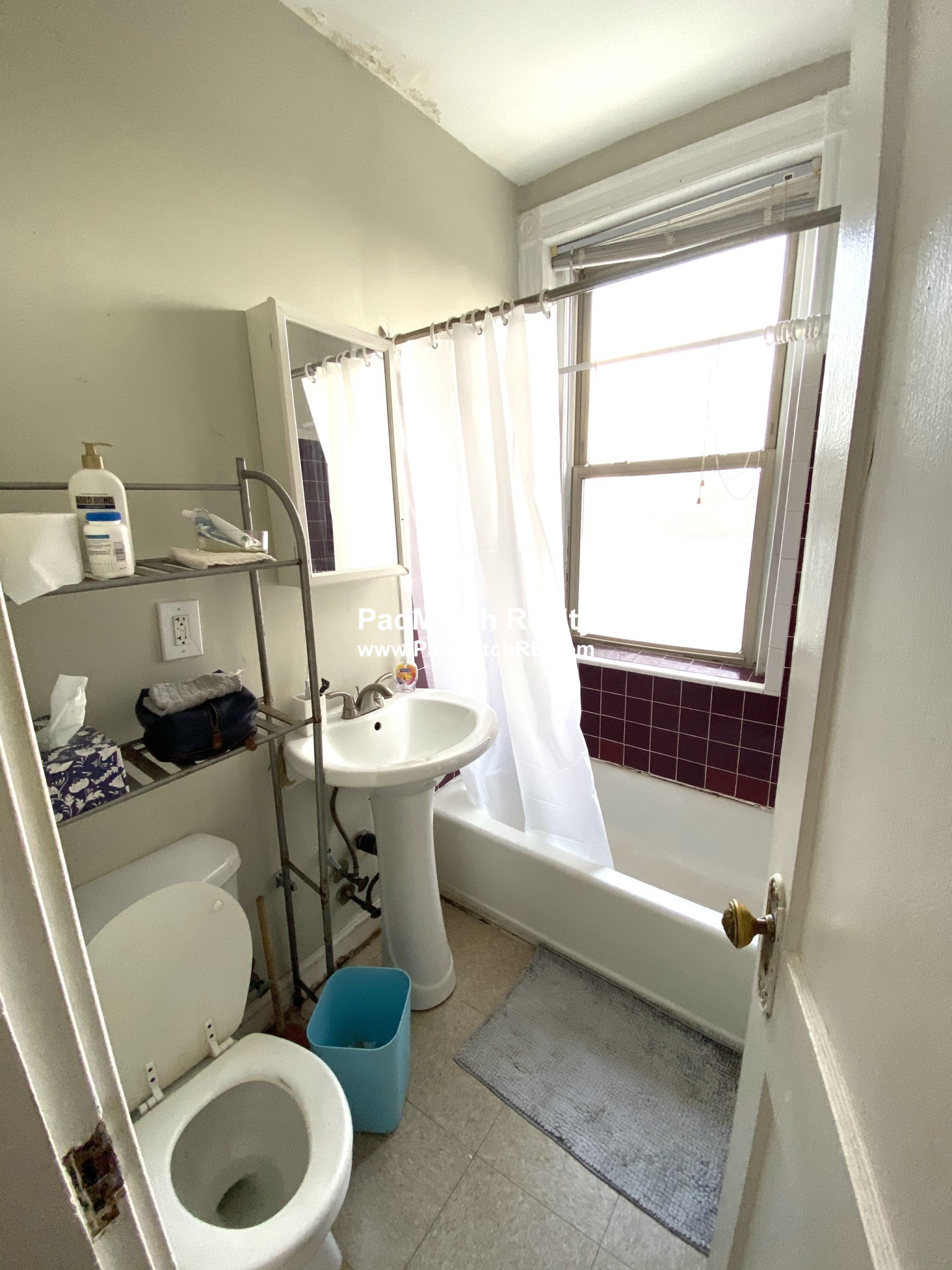 55 Park Dr, Back Bay