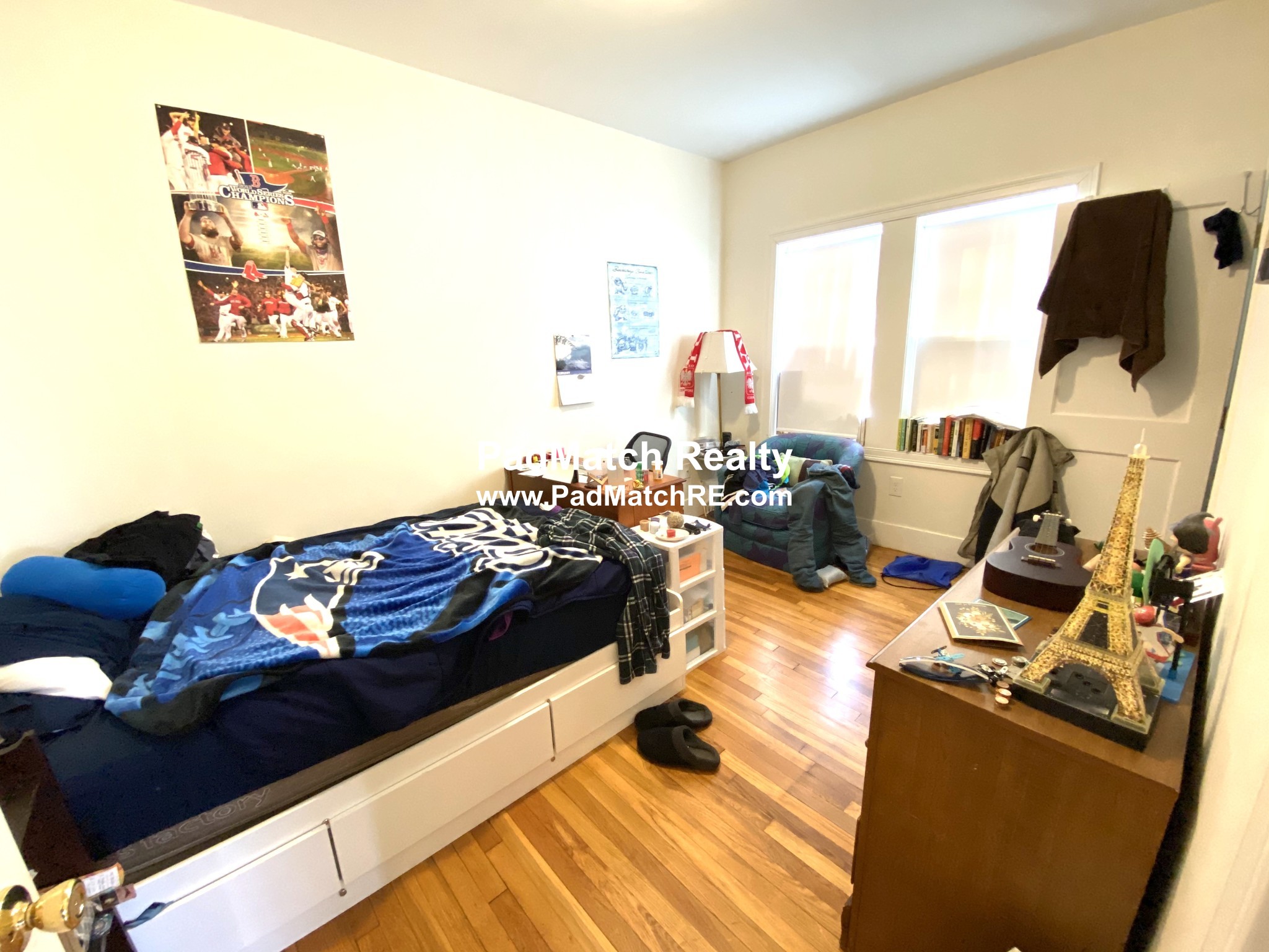 10 12 Barker St, Brighton