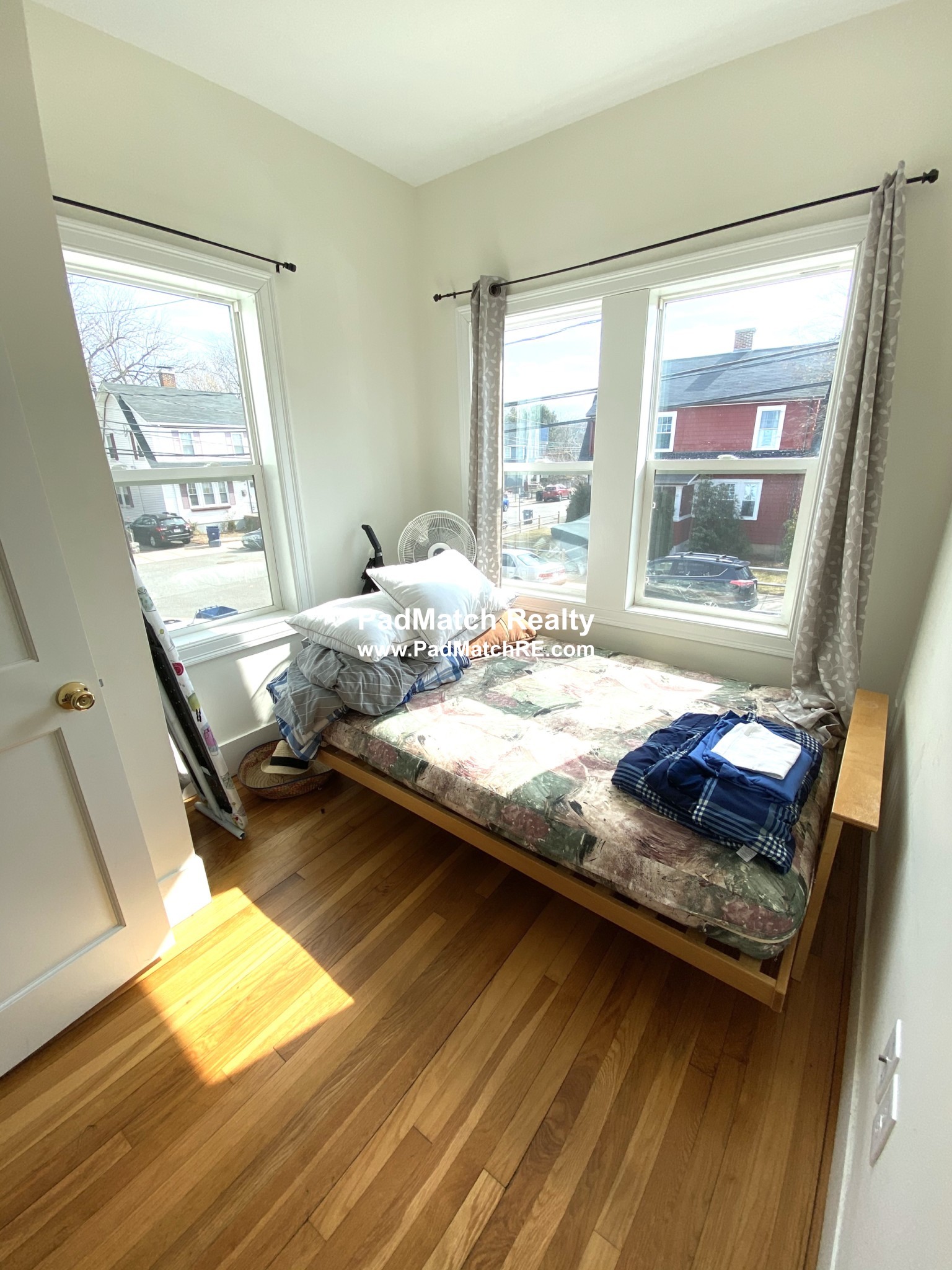 10 12 Barker St, Brighton