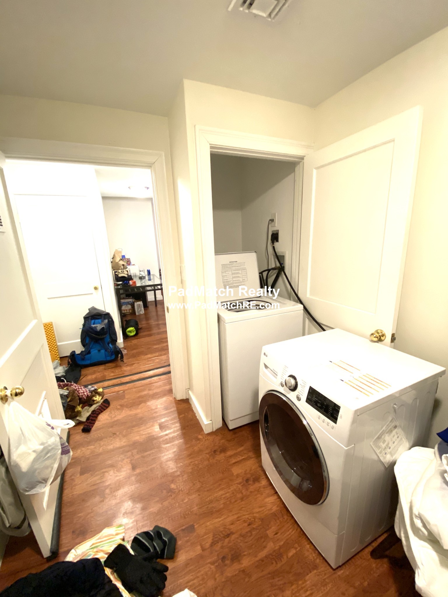 10 12 Barker St, Brighton