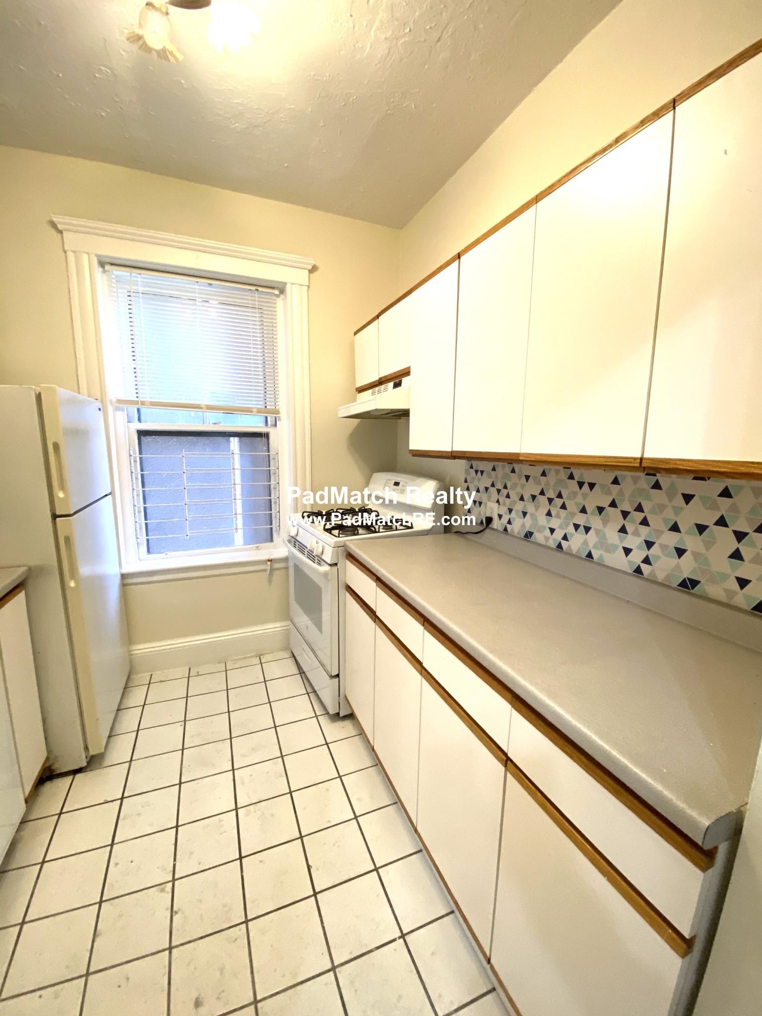 2 bed, 1 bath apartment for rent at 10 Lothian Rd Unit 3, Brighton — photo 7 of 14