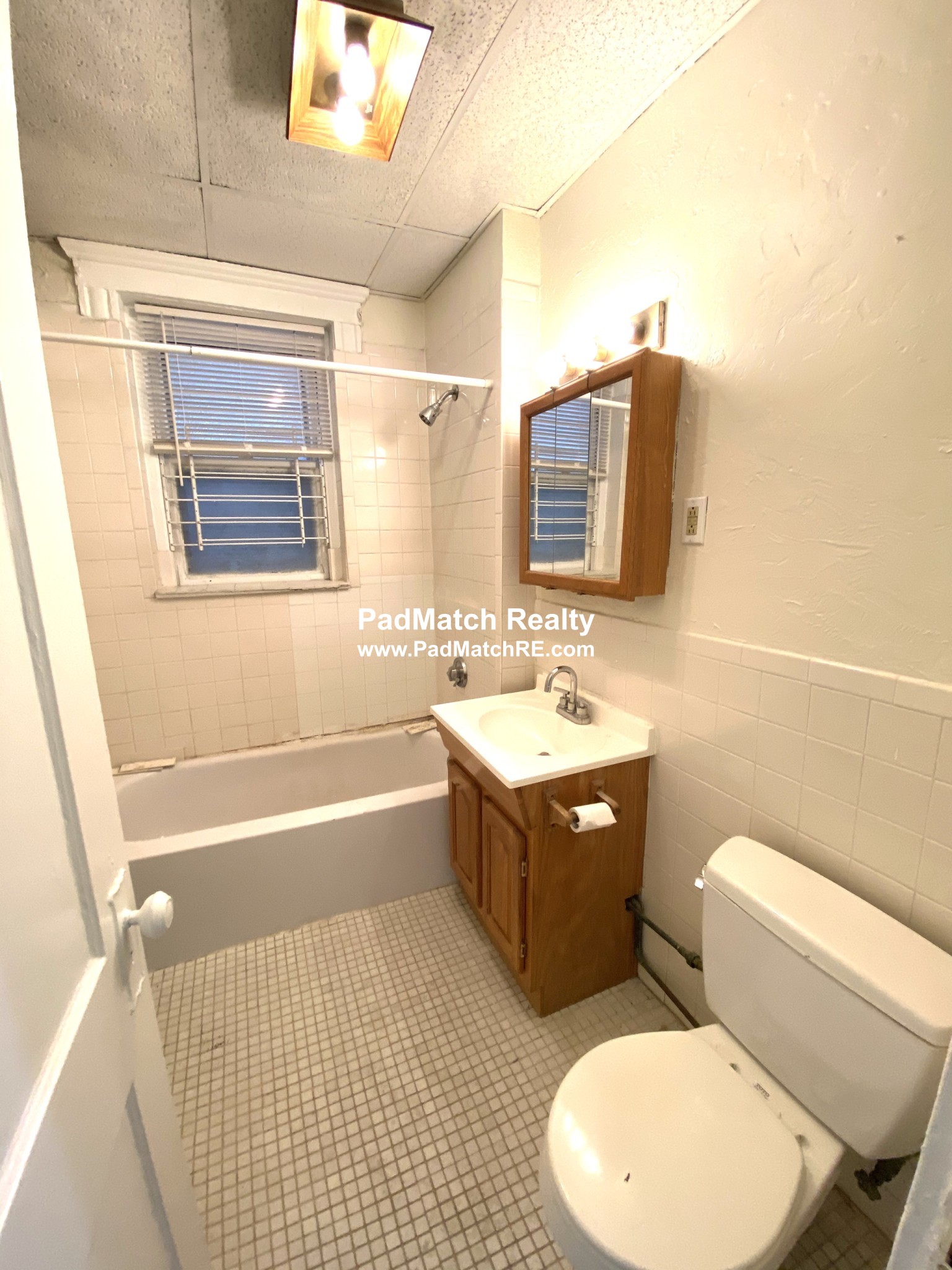 2 bed, 1 bath apartment for rent at 10 Lothian Rd Unit 3, Brighton — photo 11 of 14