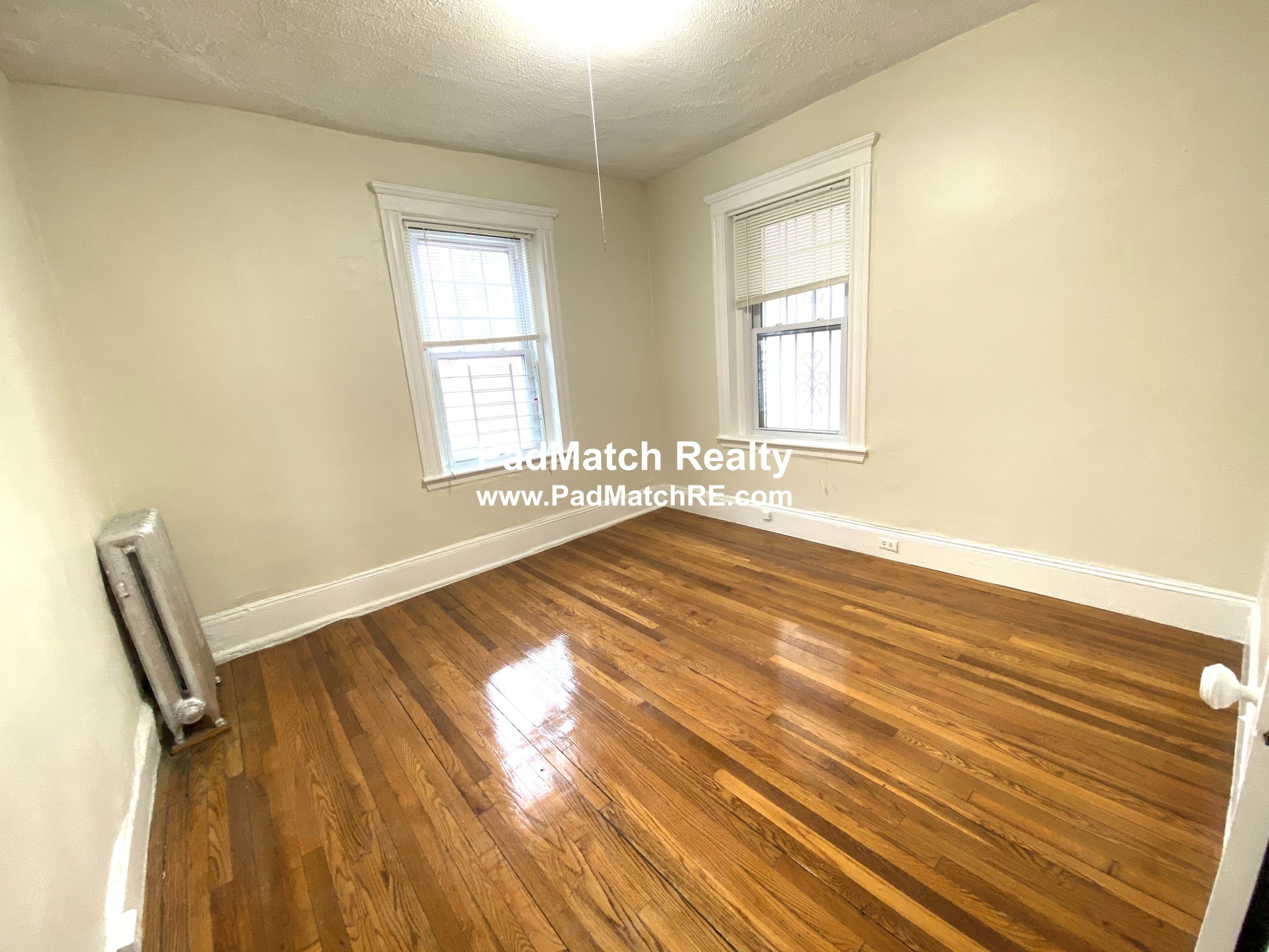 2 bed, 1 bath apartment for rent at 10 Lothian Rd Unit 3, Brighton — photo 5 of 14