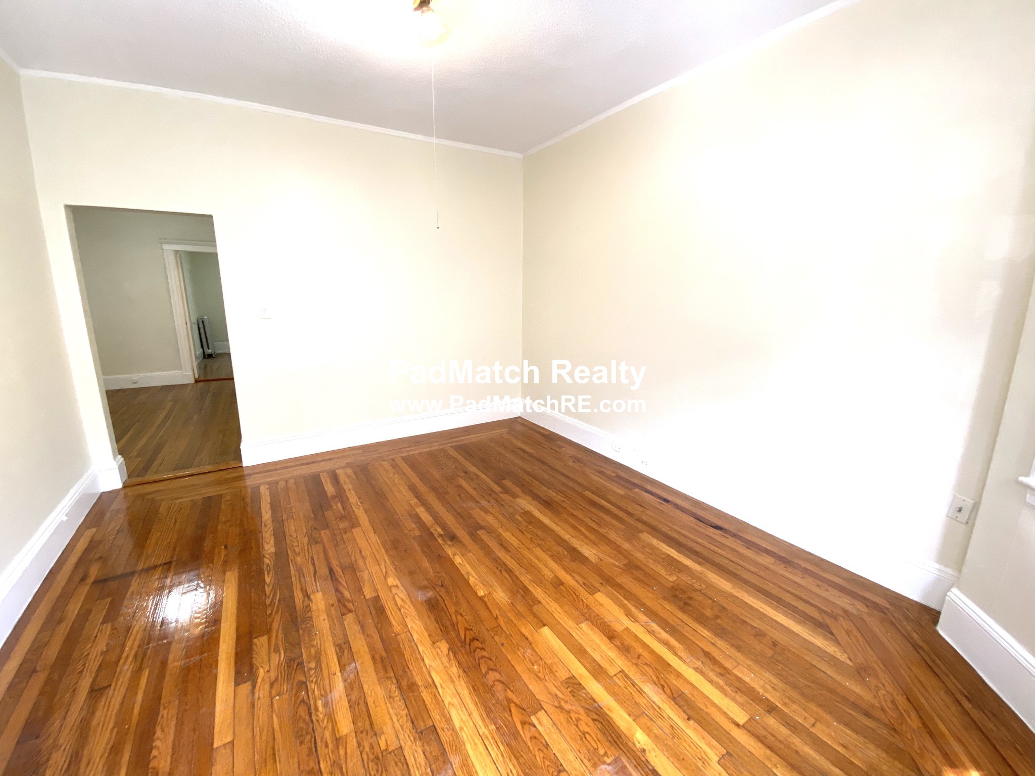 2 bed, 1 bath apartment for rent at 10 Lothian Rd Unit 3, Brighton — photo 2 of 14