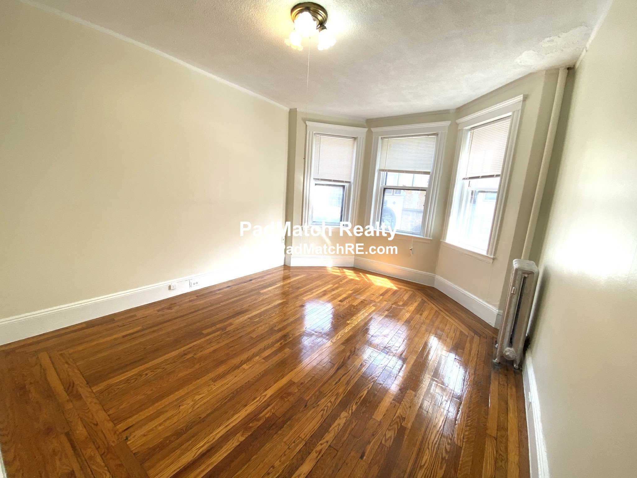 2 bed, 1 bath apartment for rent at 10 Lothian Rd Unit 3, Brighton — photo 1 of 14