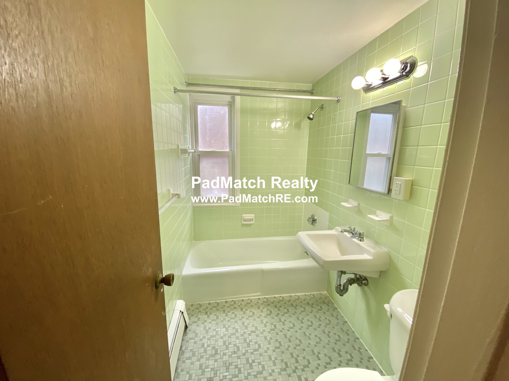 1 bed, 1 bath apartment for rent at 46 South Huntington Ave Unit 22, Jamaica Plain — photo 6 of 8