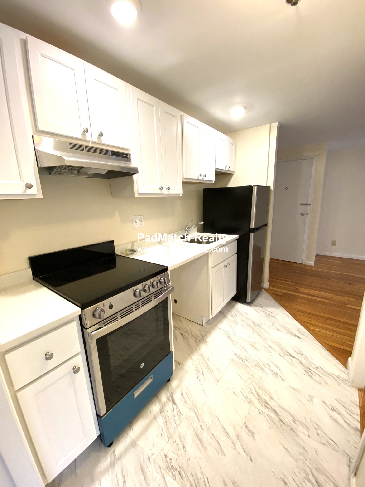 1 bed, 1 bath apartment for rent at 1477 Beacon St Unit 107, Coolidge Corner — photo 3 of 7