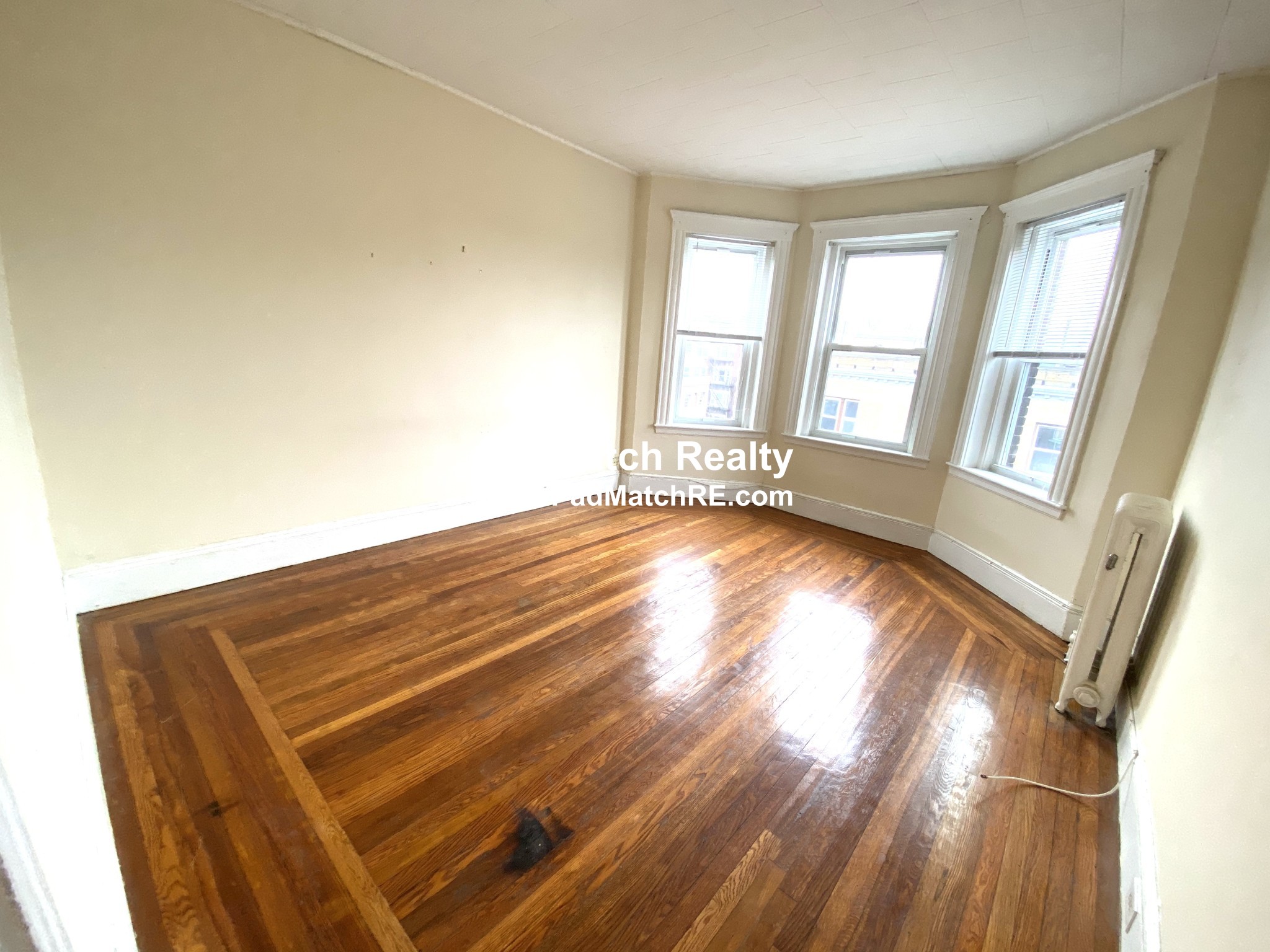 1 bed, 1 bath apartment for rent at 10 Lothian Rd Unit 15, Brighton — photo 1 of 10