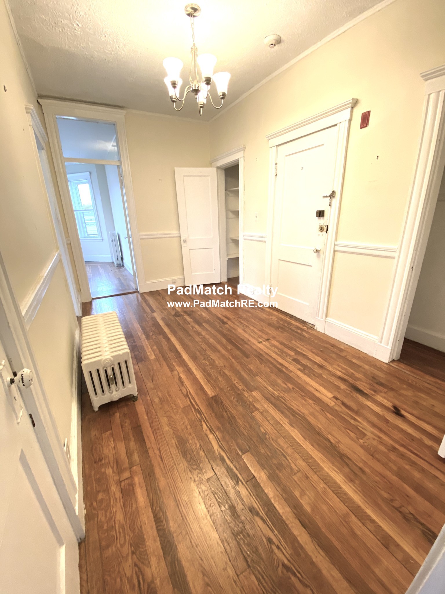 1 bed, 1 bath apartment for rent at 10 Lothian Rd Unit 15, Brighton — photo 3 of 10