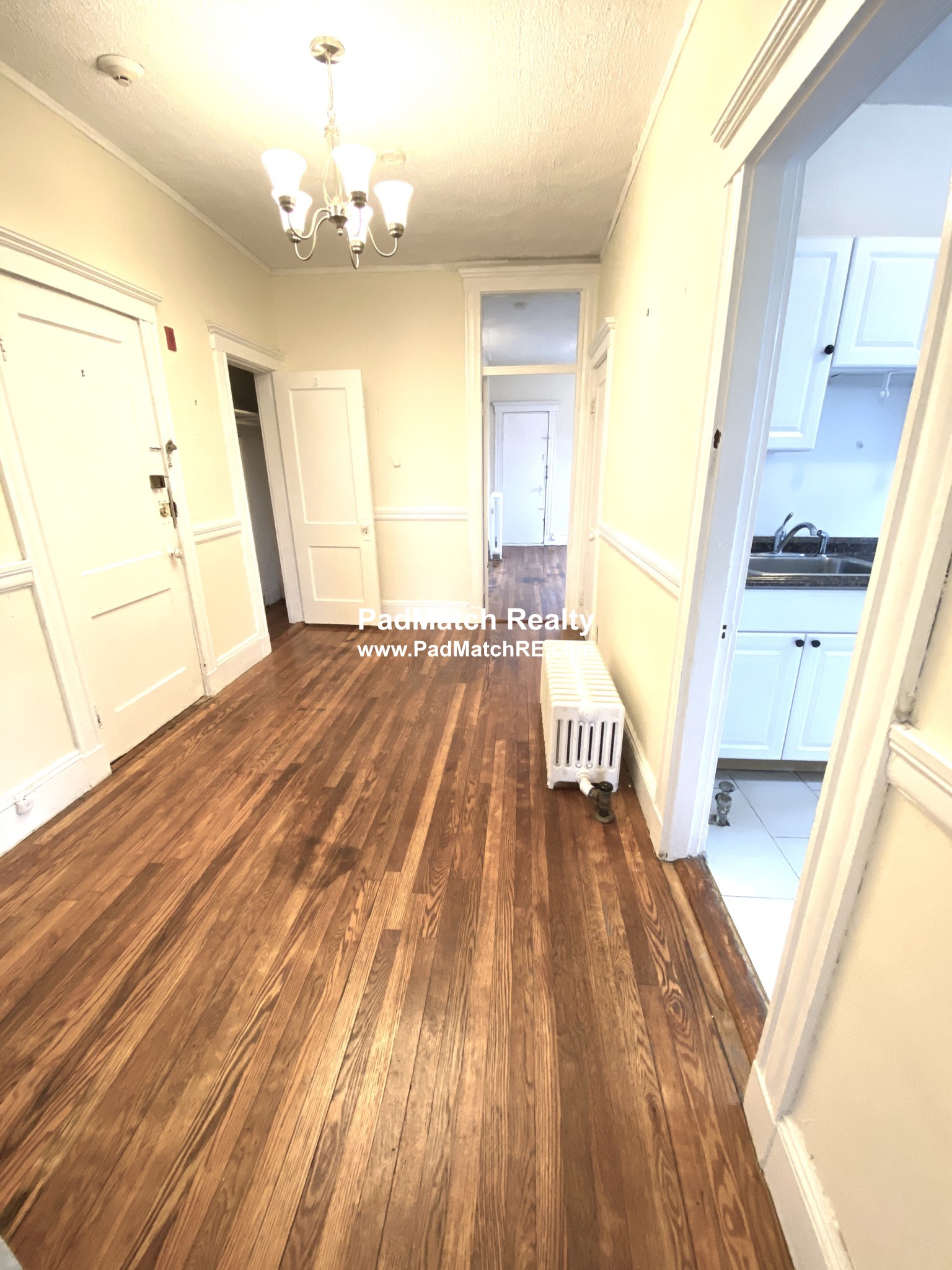 1 bed, 1 bath apartment for rent at 10 Lothian Rd Unit 15, Brighton — photo 4 of 10
