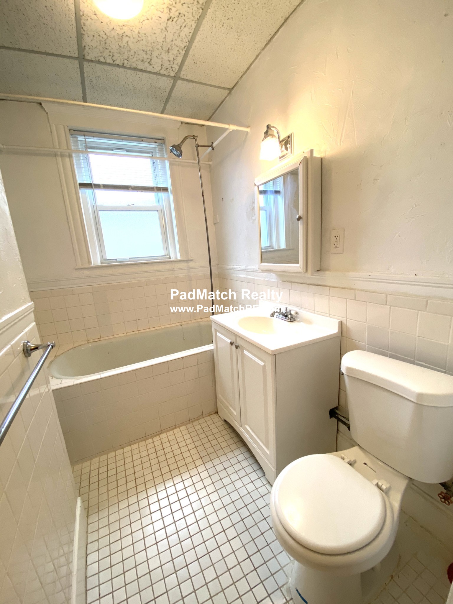 1 bed, 1 bath apartment for rent at 10 Lothian Rd Unit 15, Brighton — photo 9 of 10