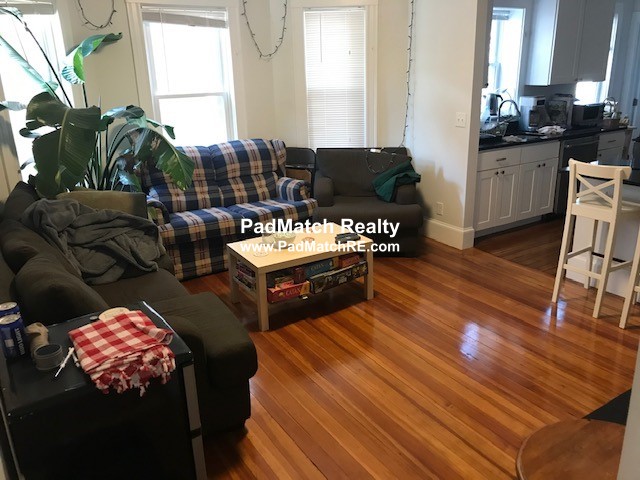 Photo 4 of 17 Ashland St. Unit 1