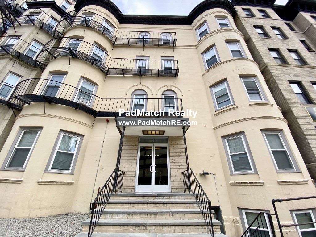 32 Westland Ave, Fenway