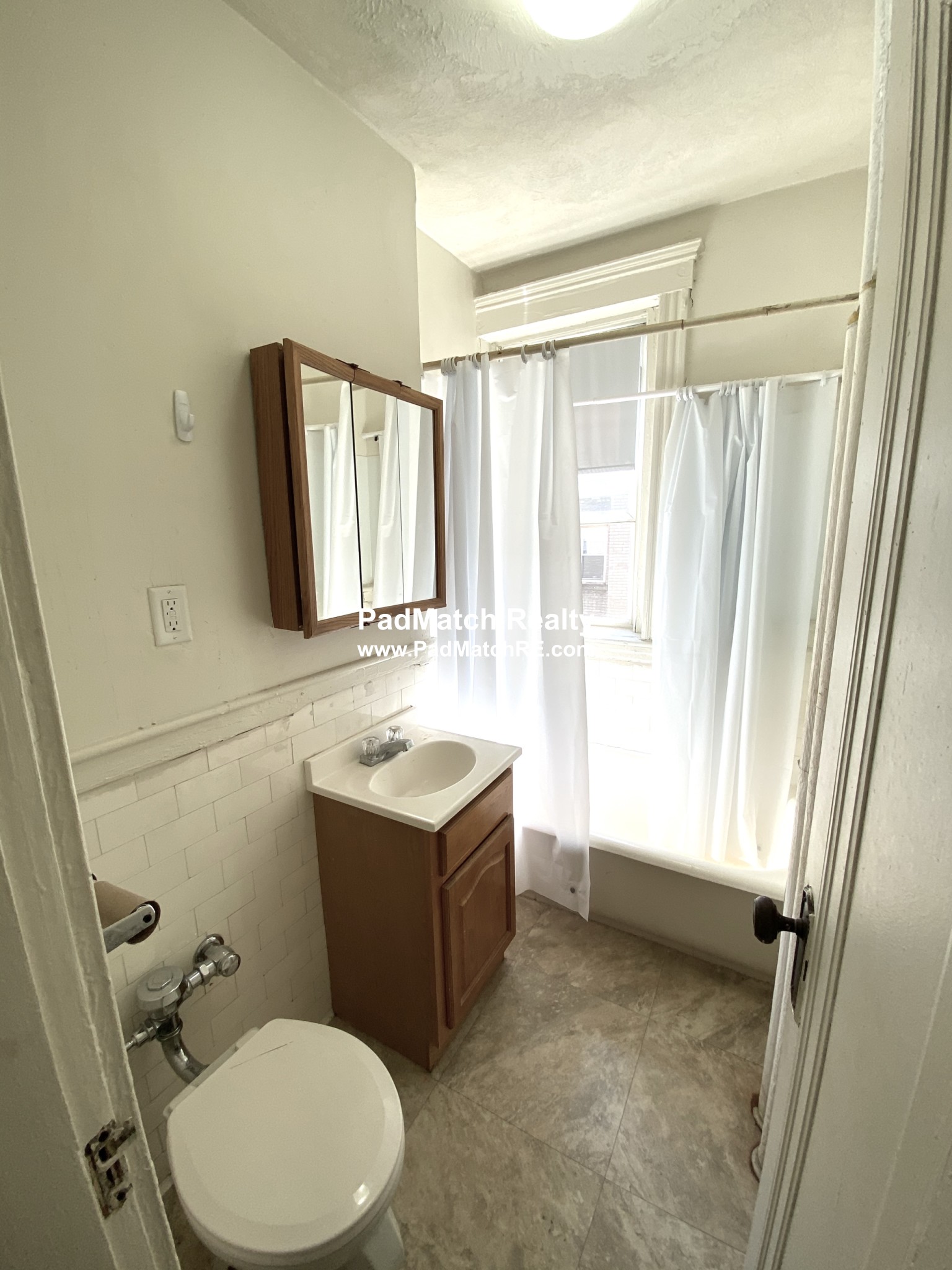 1191 Boylston St, Fenway