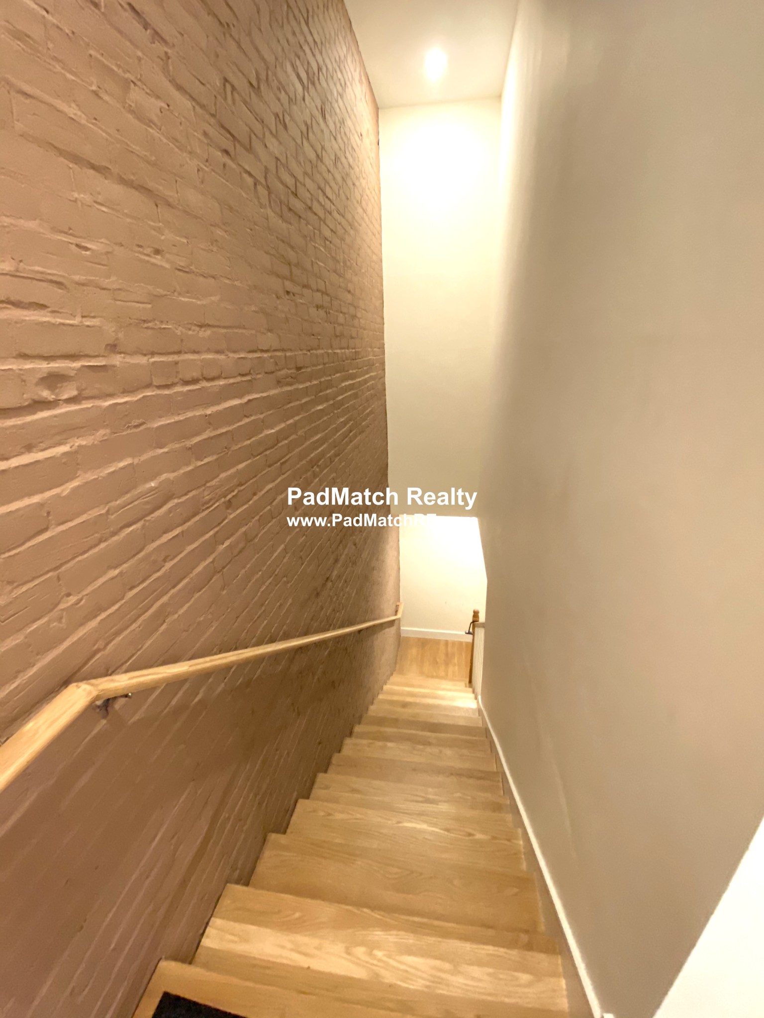 877 Beacon St, Fenway