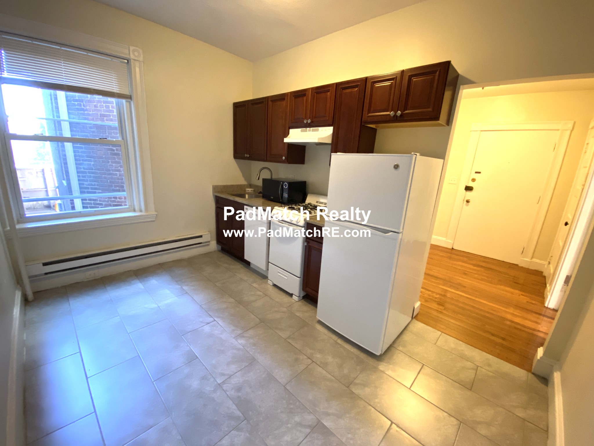 Studio bed, 1 bath apartment for rent at 69 Harvard Ave Unit 1, Allston — photo 6 of 8