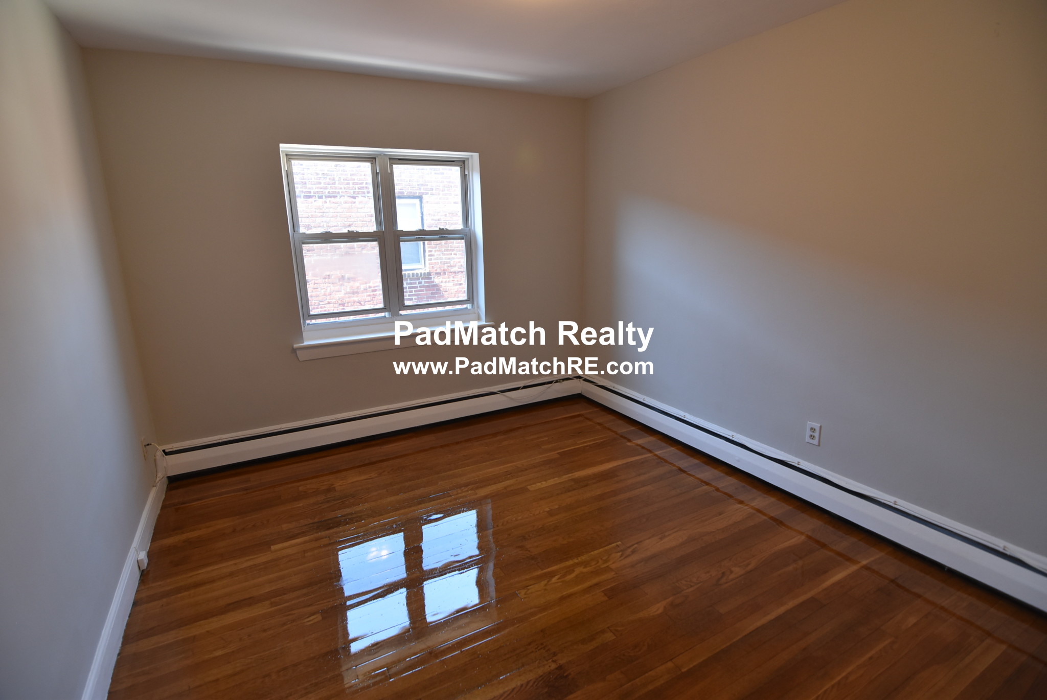 Photo 4 of 63 Selkirk Rd. Unit 8
