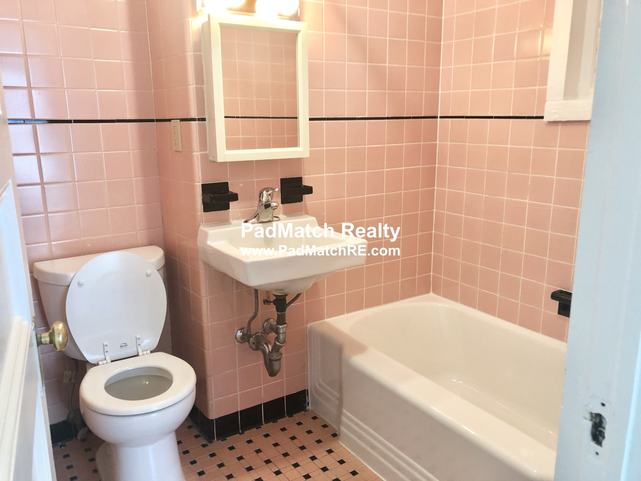 1223 Beacon St, Coolidge Corner