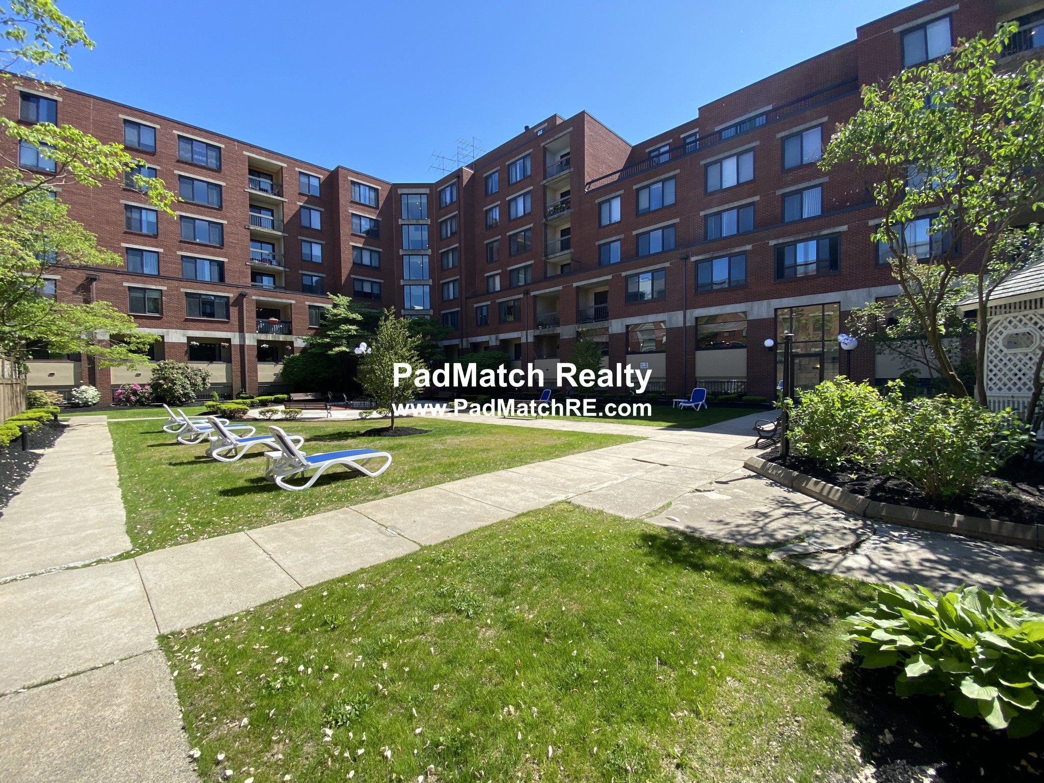 85 Brainerd Rd, Brighton