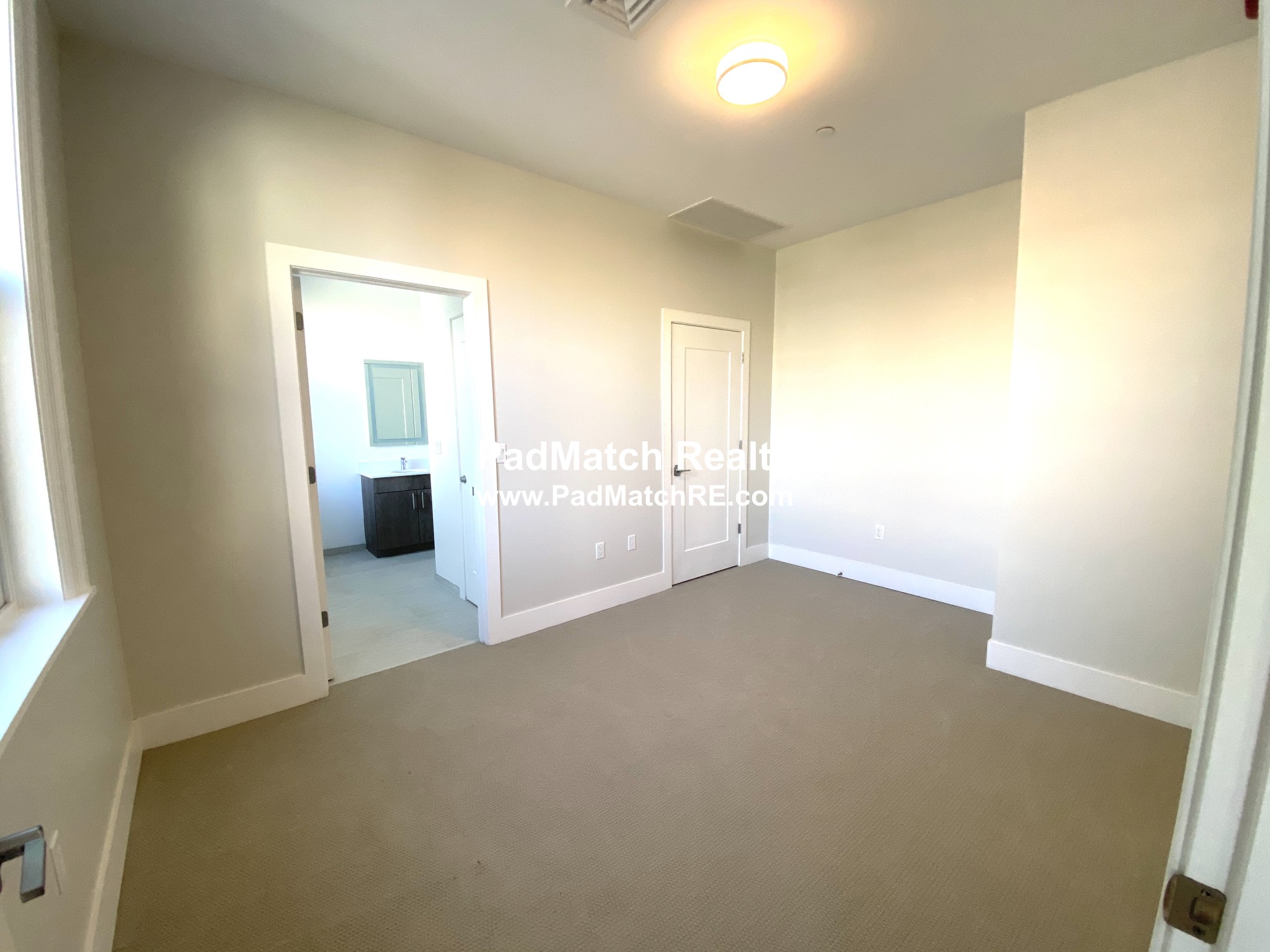 175 Washington St, Brighton