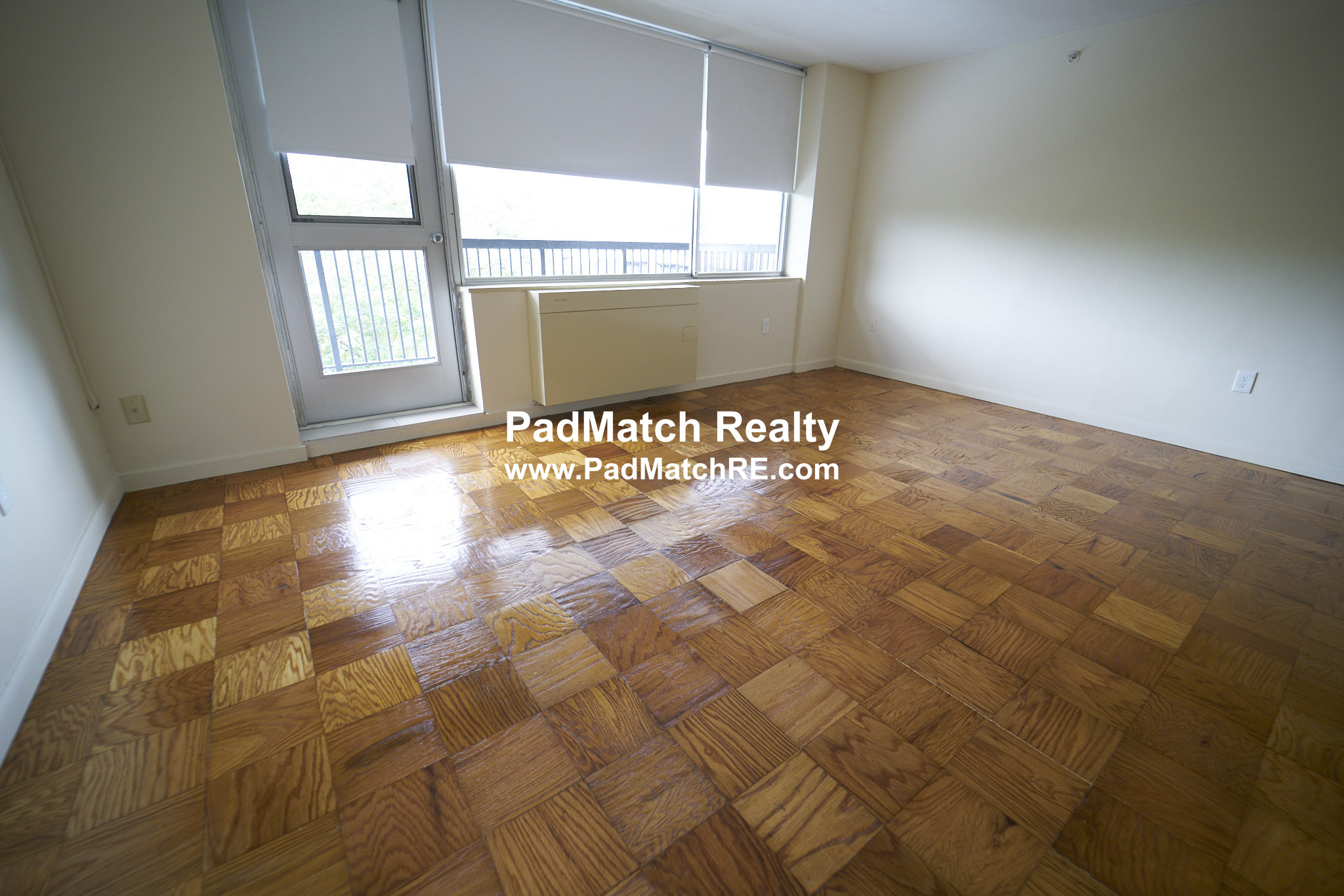 101 Monmouth St, Longwood