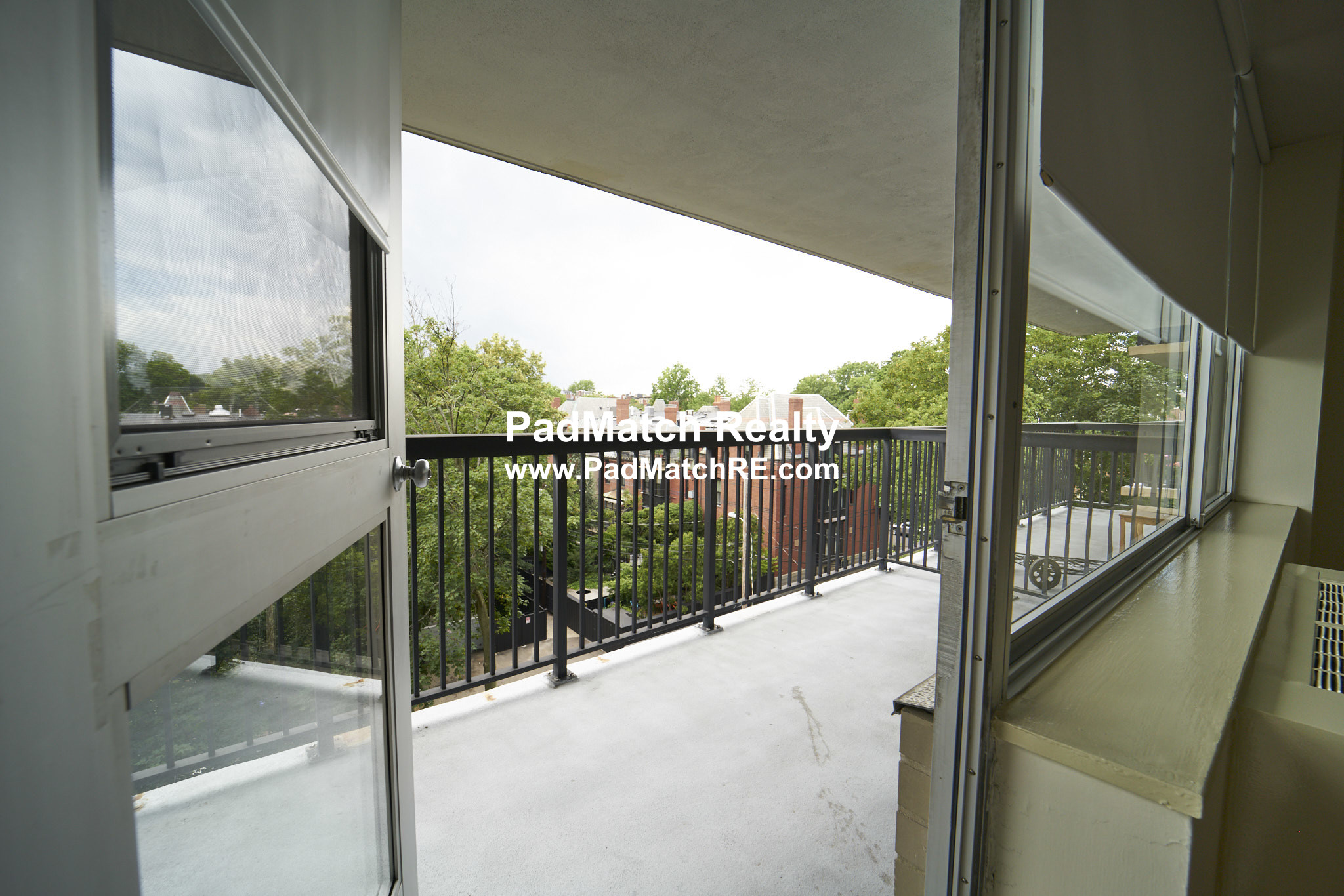 101 Monmouth St, Longwood