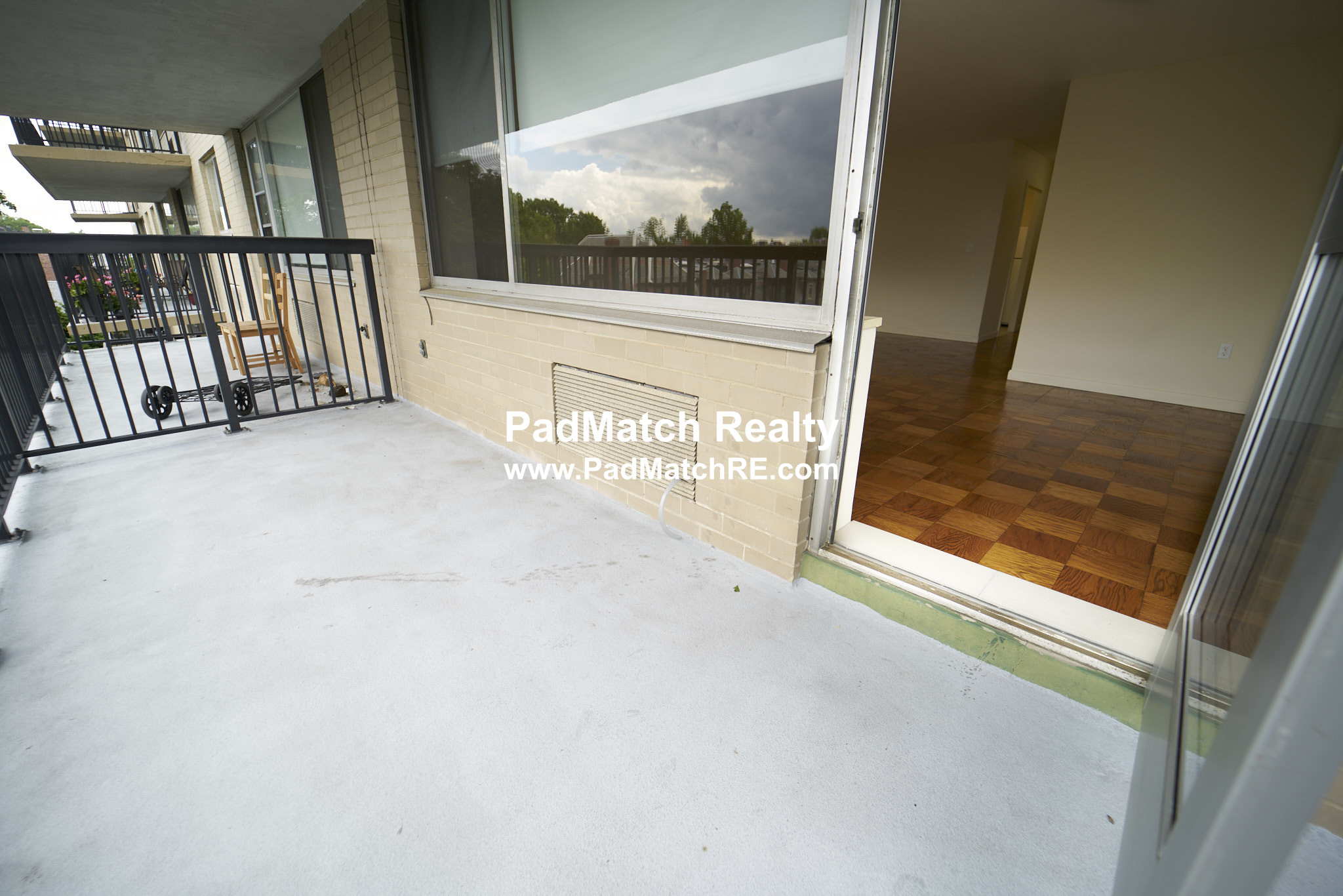 101 Monmouth St, Longwood