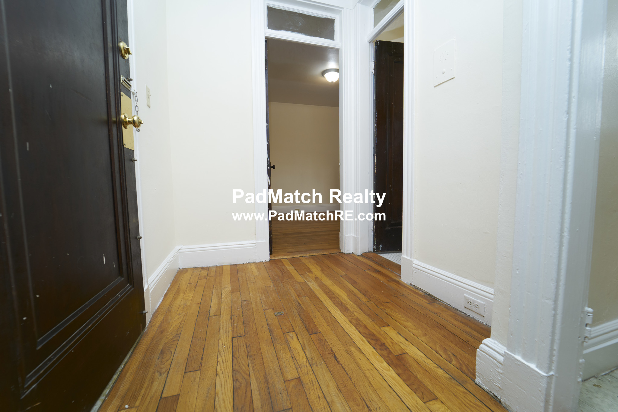 Studio bed, 1 bath apartment for rent at 1209 Boylston St Unit 36, Fenway — photo 3 of 10