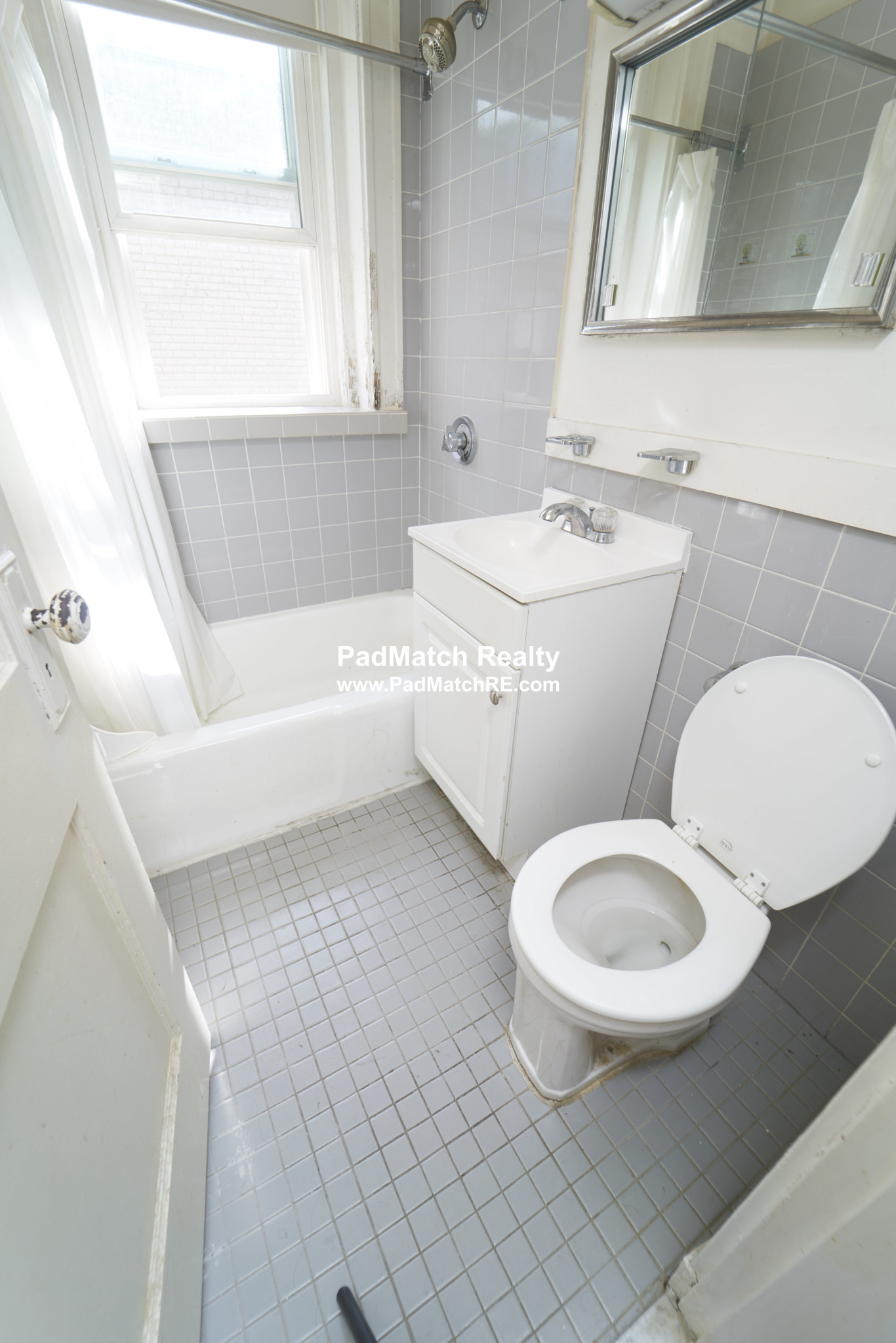 Studio bed, 1 bath apartment for rent at 143 Park Dr Unit 33, Fenway — photo 6 of 16