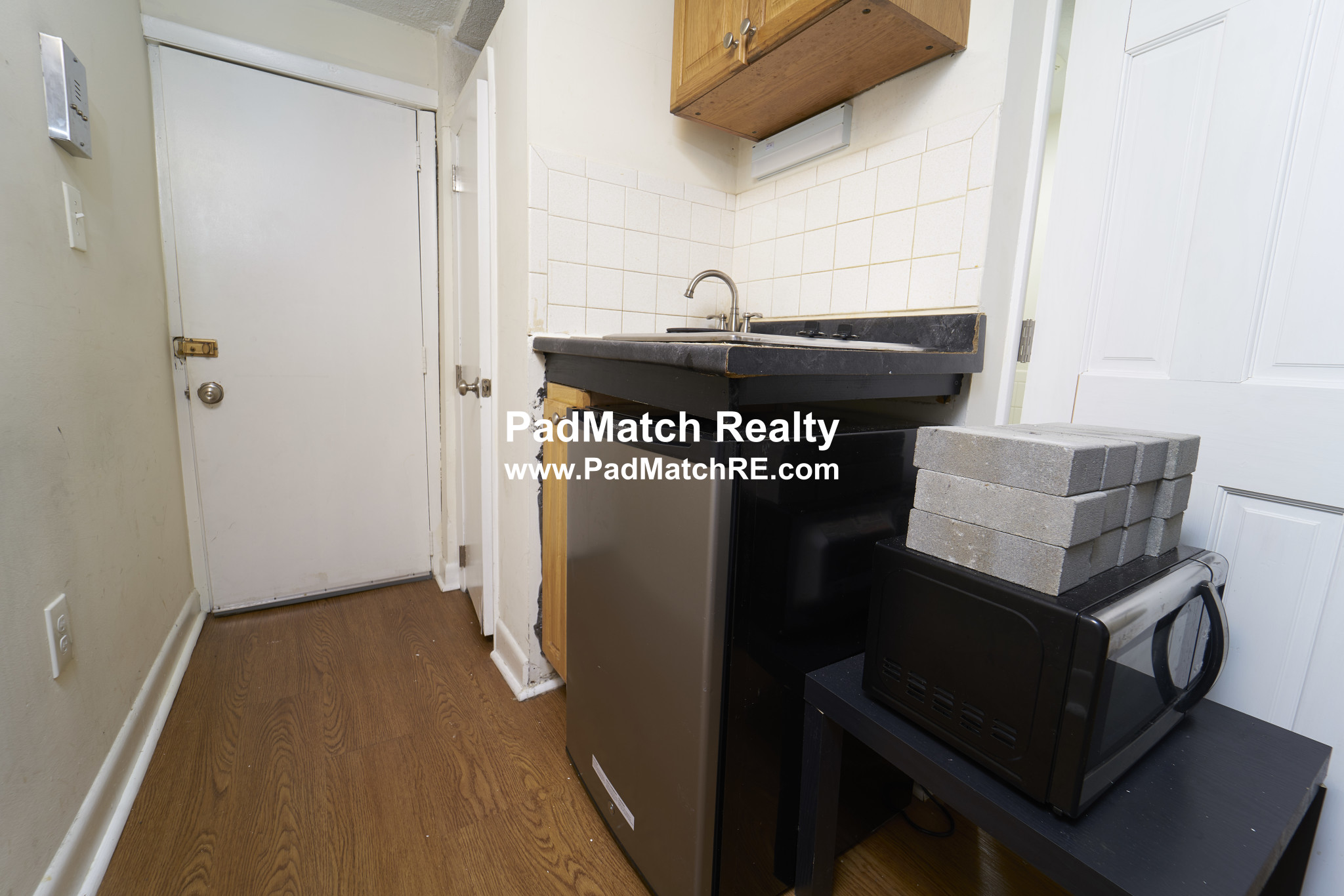 49 South Huntington Ave, Jamaica Plain