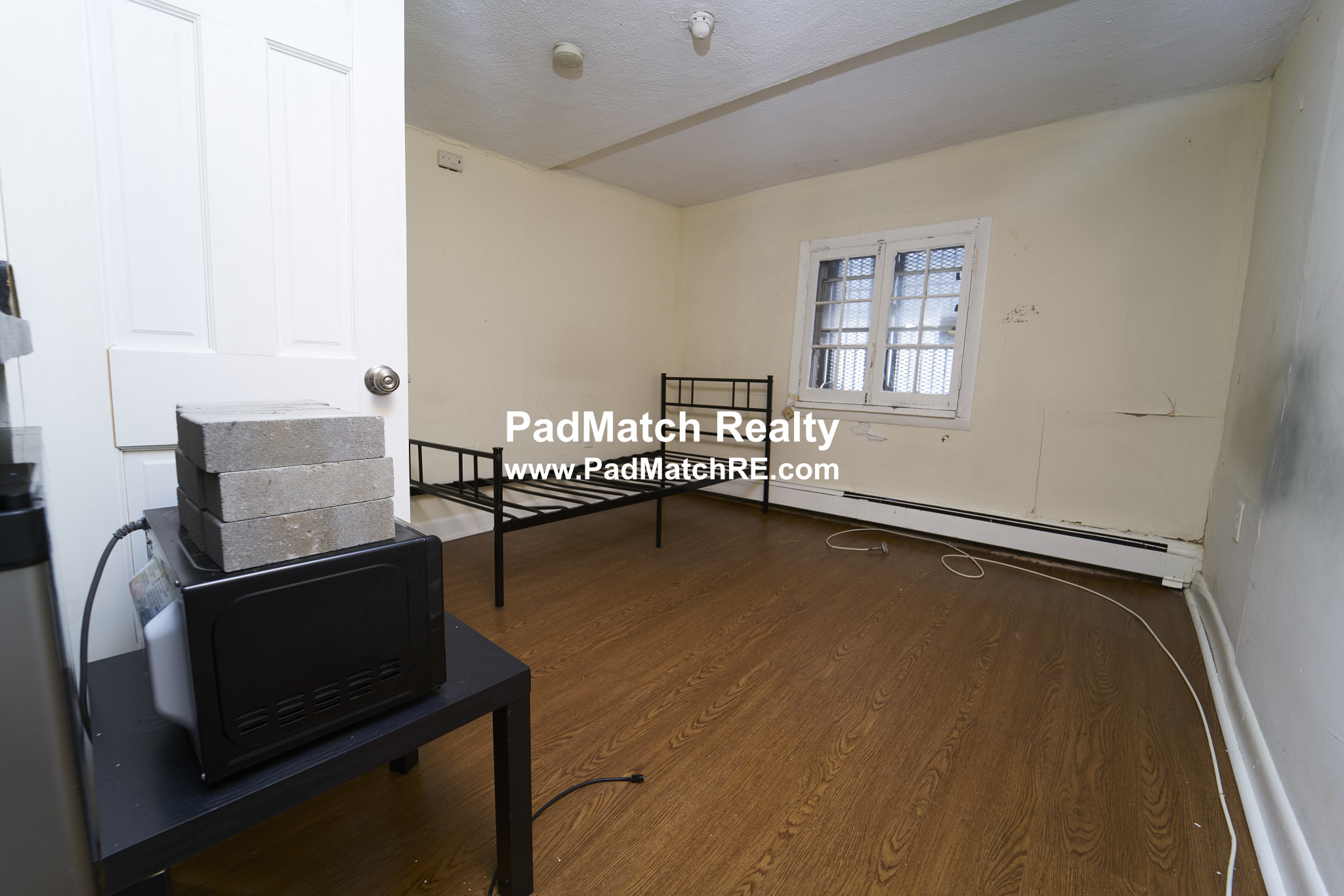 49 South Huntington Ave, Jamaica Plain