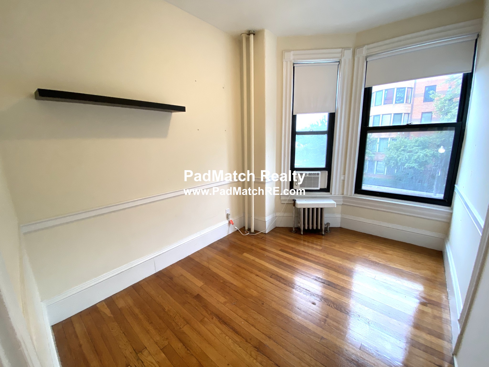 504 Beacon St, Fenway