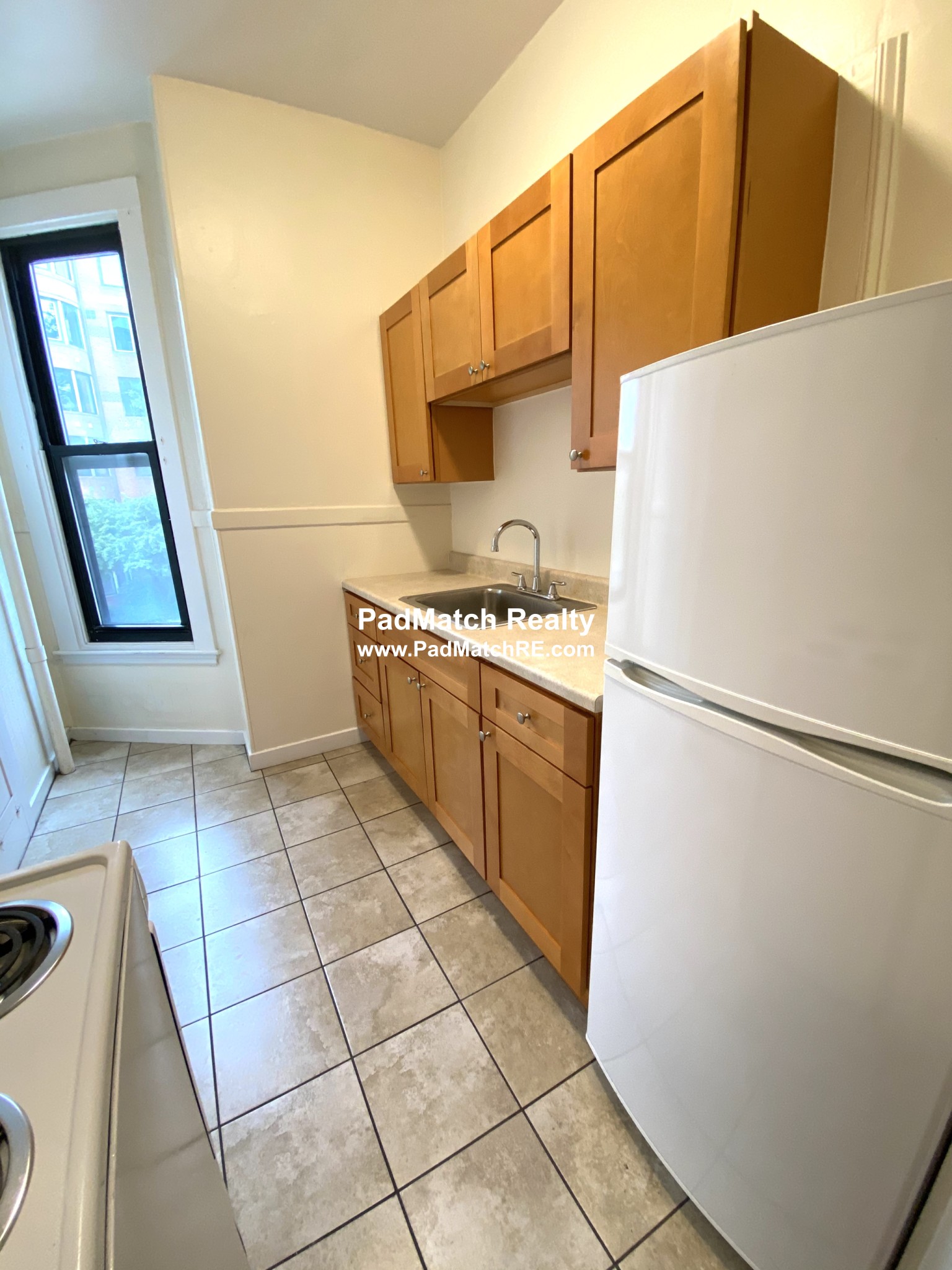 504 Beacon St, Fenway