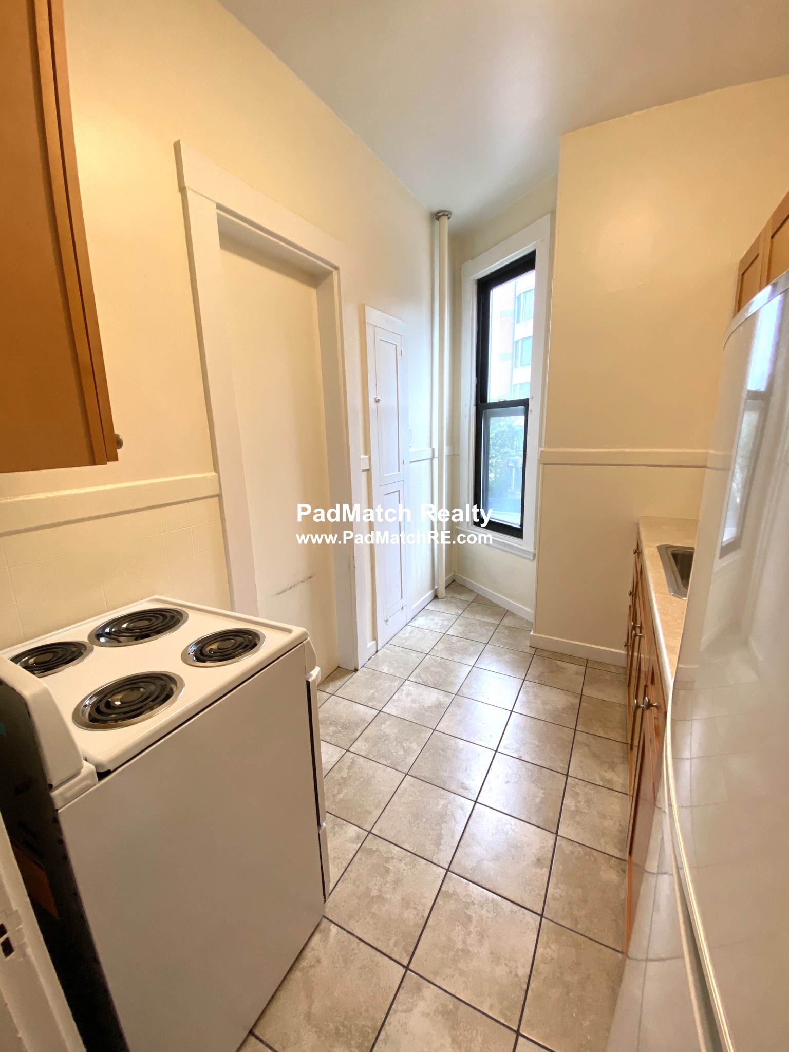 504 Beacon St, Fenway