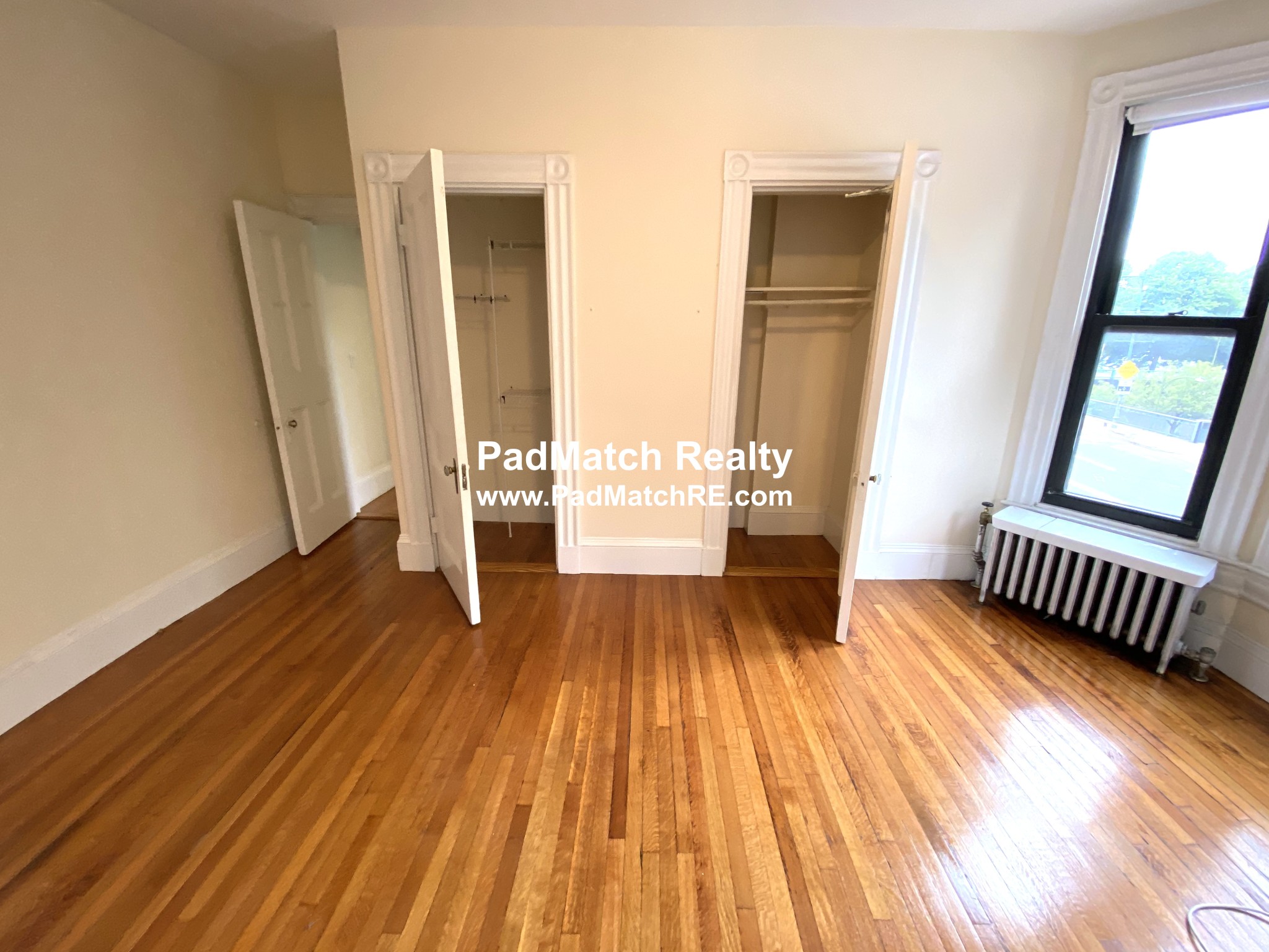 504 Beacon St, Fenway