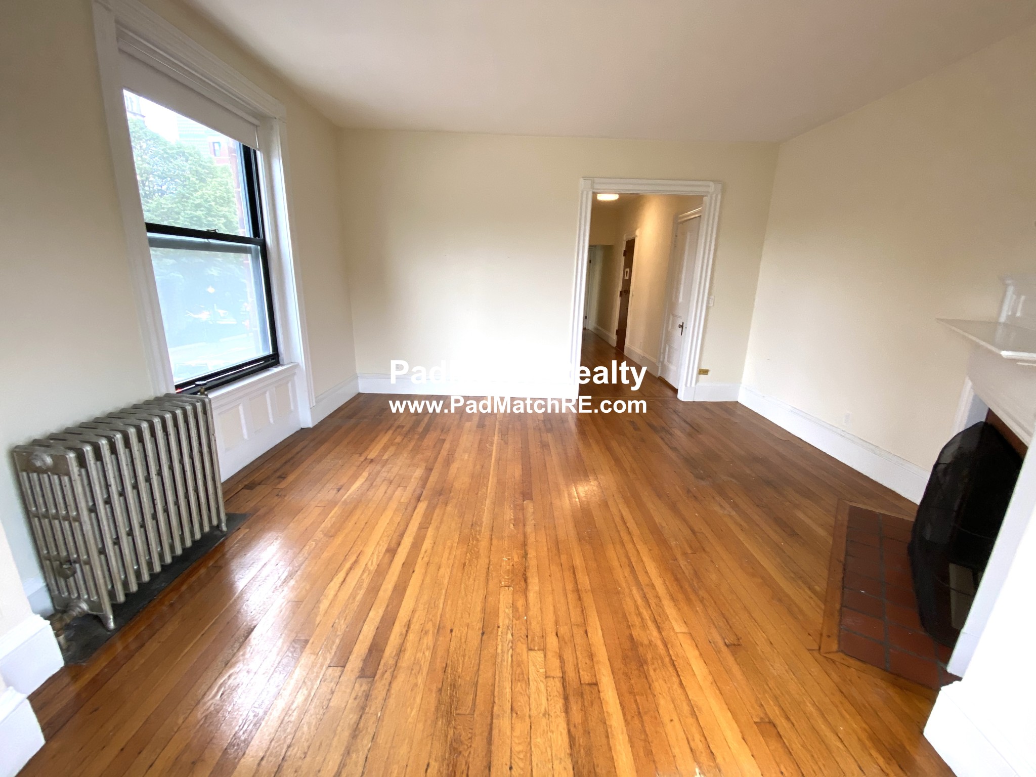 504 Beacon St, Fenway