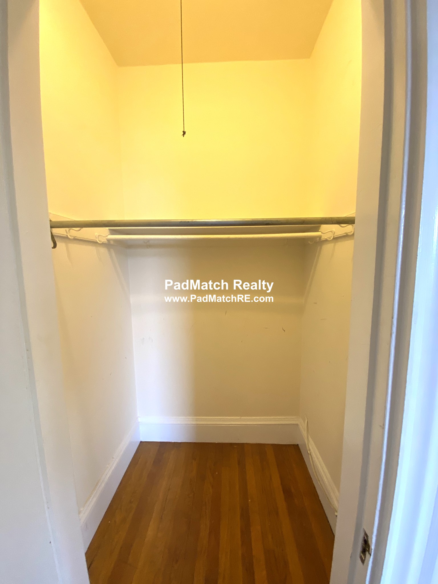 504 Beacon St, Fenway