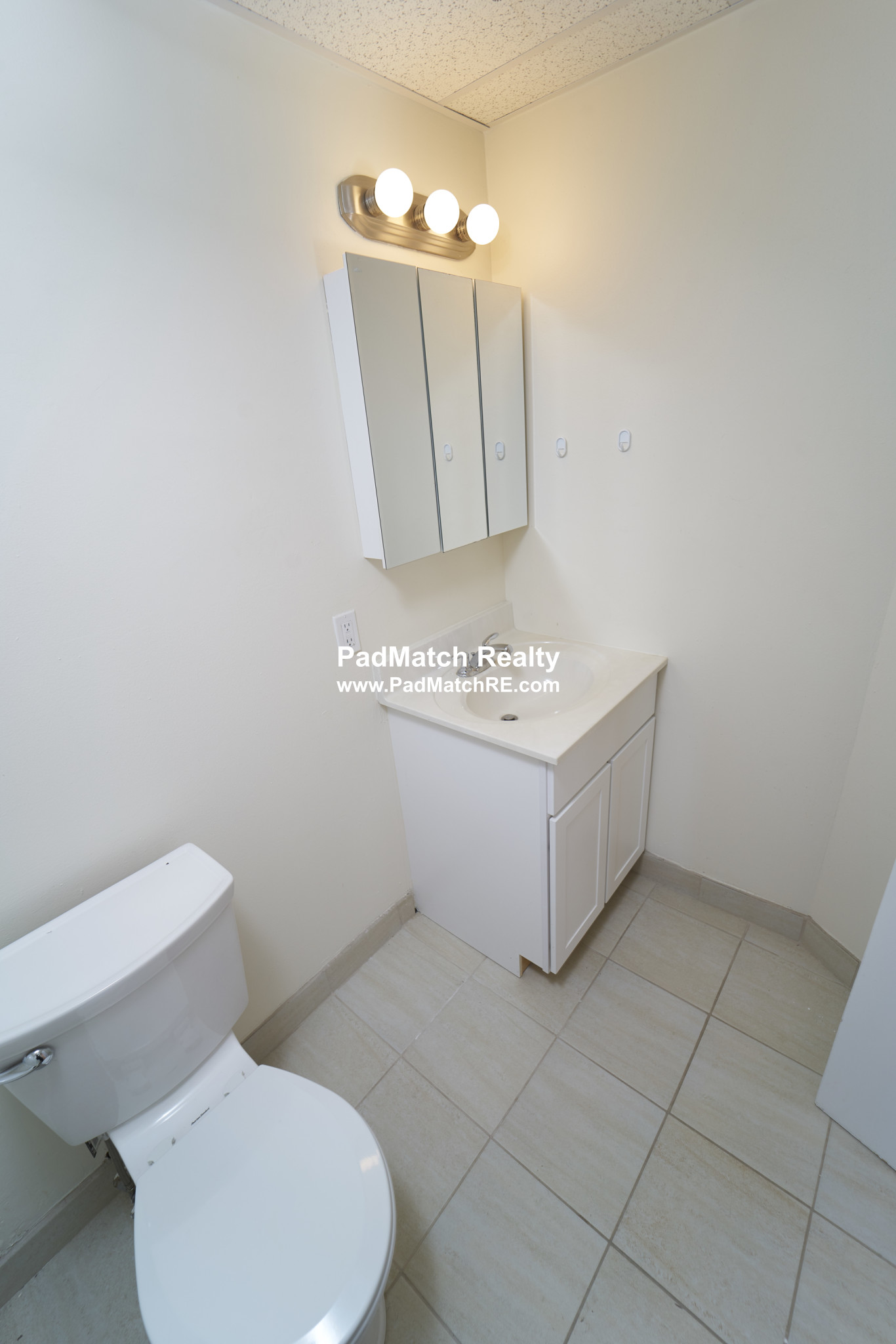 1126 Boylston St, Back Bay