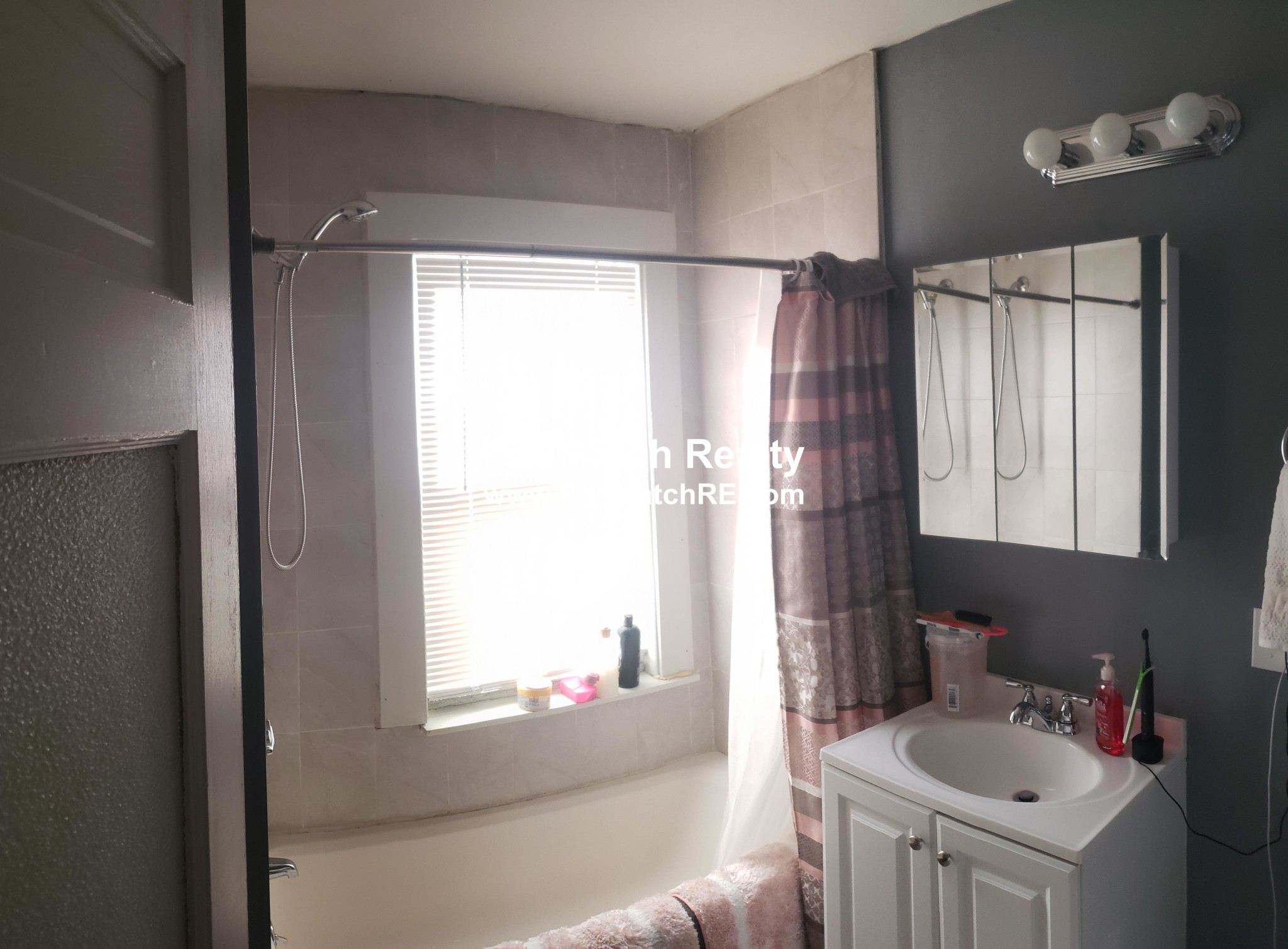 1 bed, 1 bath apartment for rent at 15 Hoyle St Unit 3, Norwood — photo 7 of 9