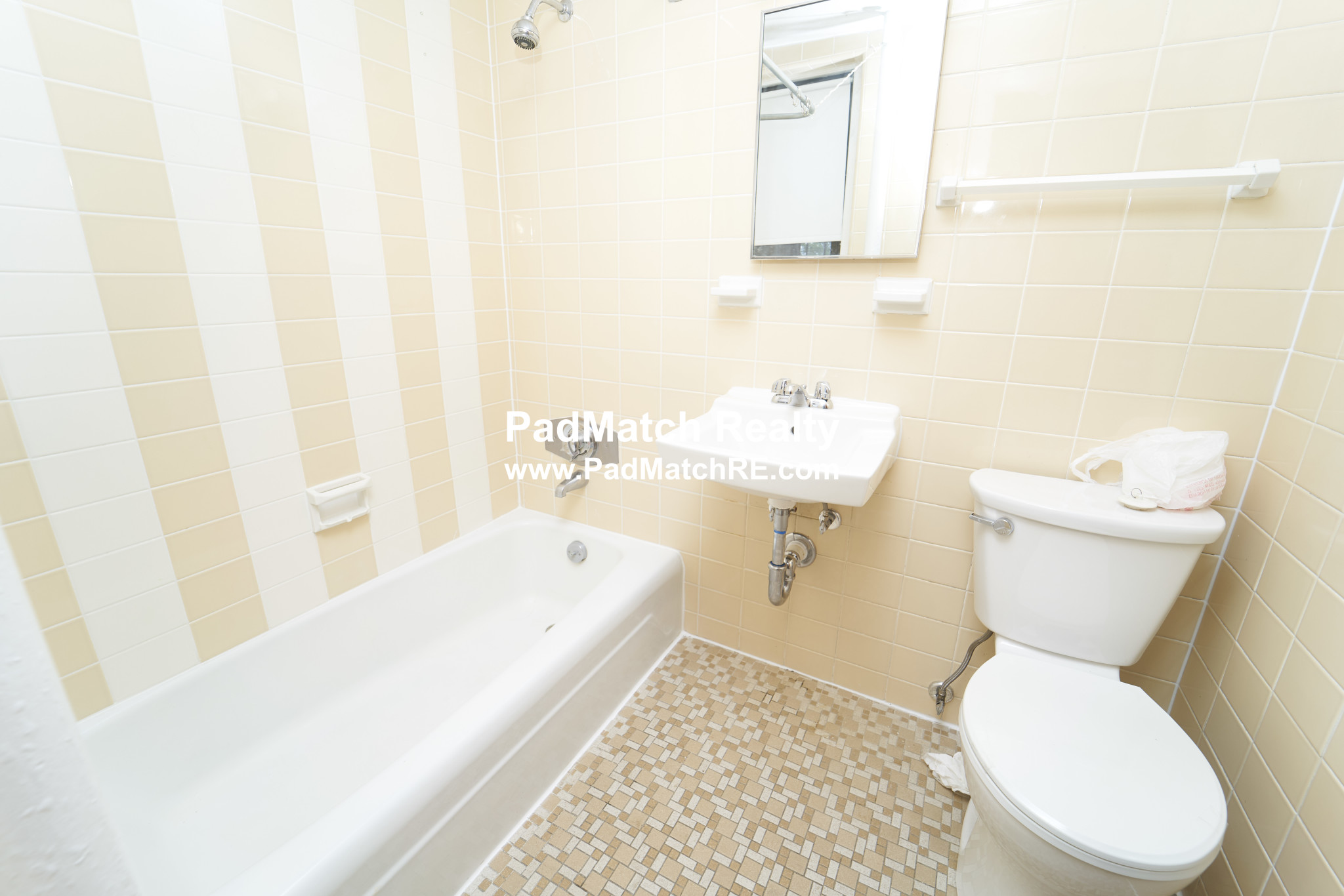 1315 Commonwealth Ave, Allston