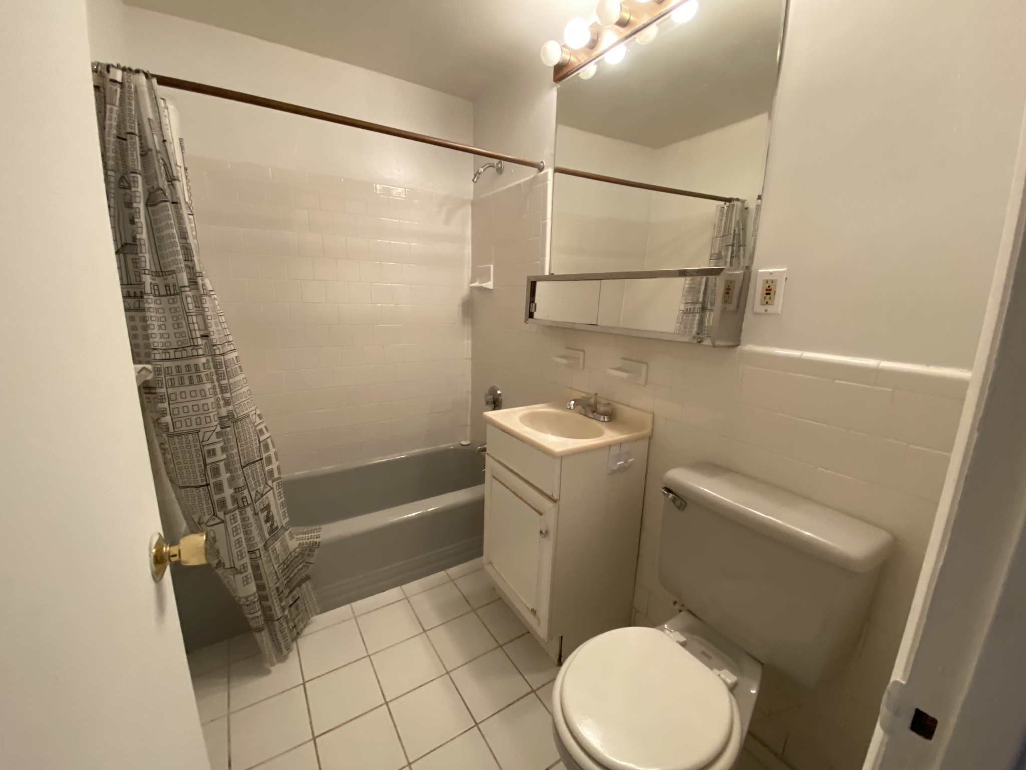 50 Evergreen St, Jamaica Plain