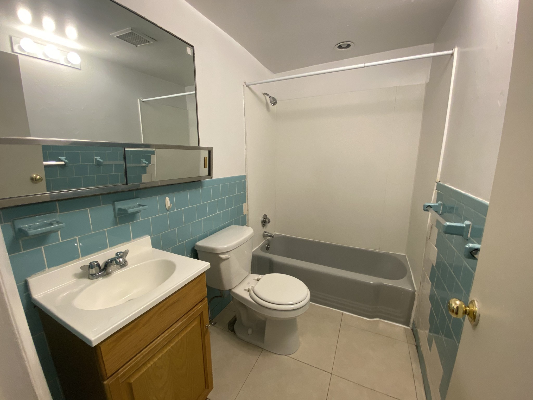 33 Lancaster Ter, Washington Square