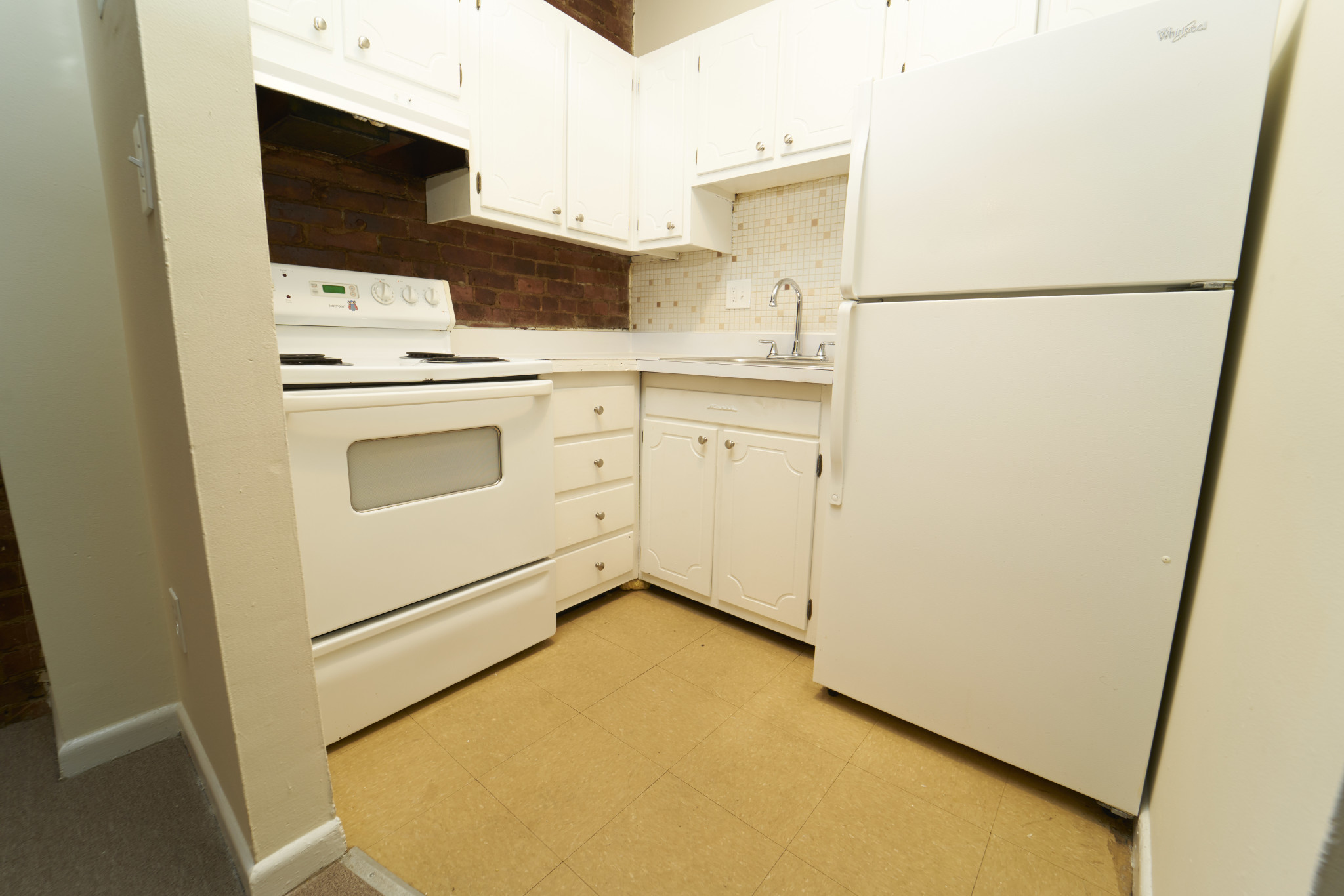 1 bed, 1 bath apartment for rent at 50 South Huntington Ave Unit 3, Jamaica Plain — photo 1 of 11