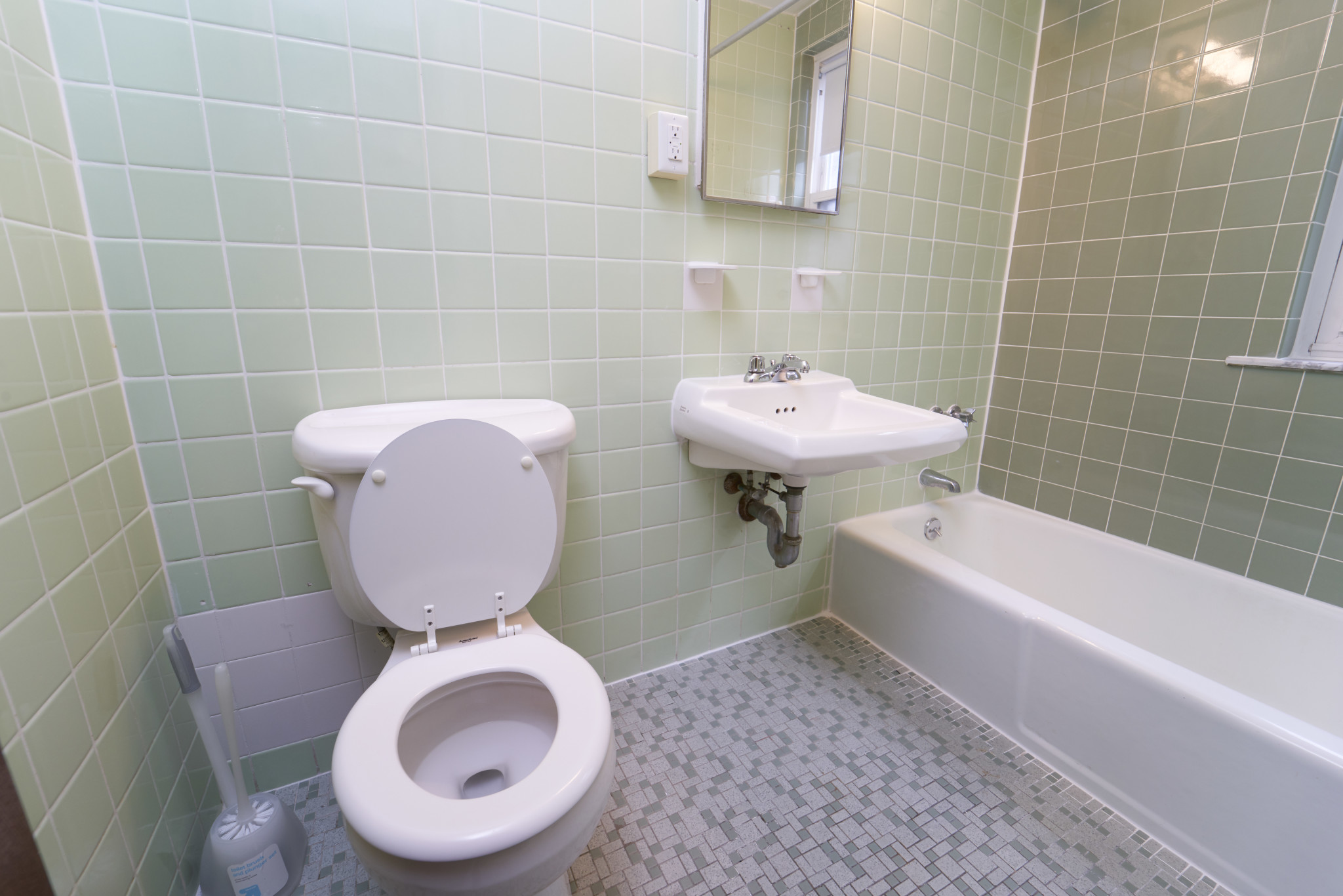 1 bed, 1 bath apartment for rent at 50 South Huntington Ave Unit 3, Jamaica Plain — photo 6 of 11