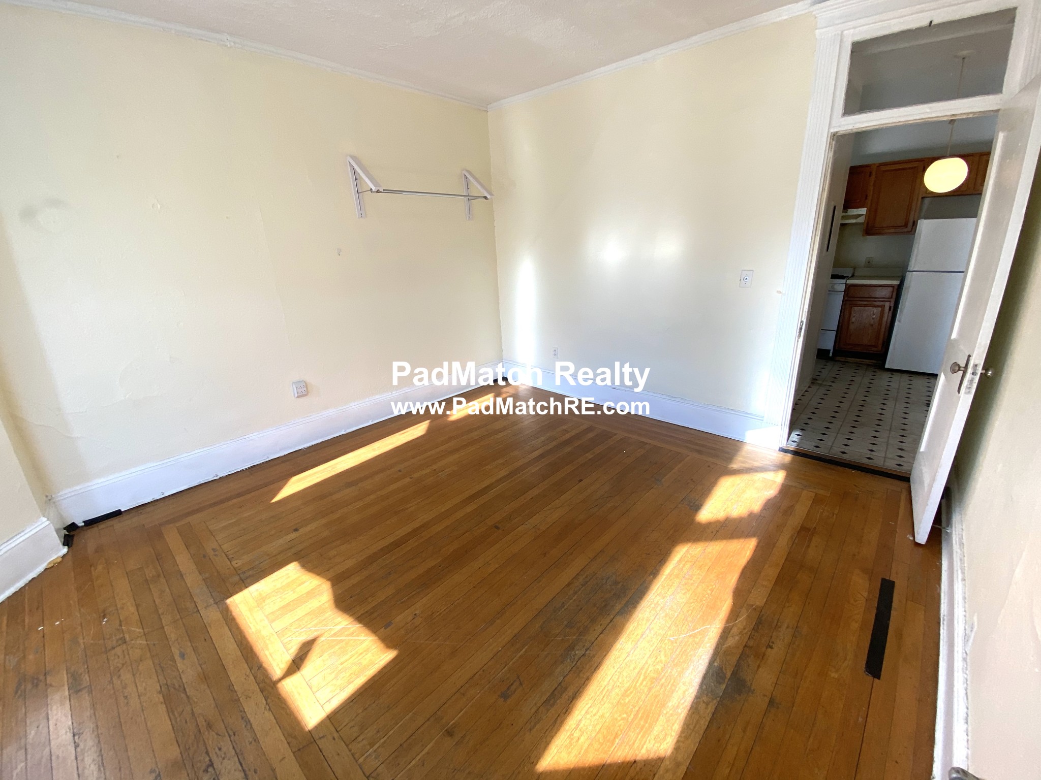 463 Park Dr, Fenway