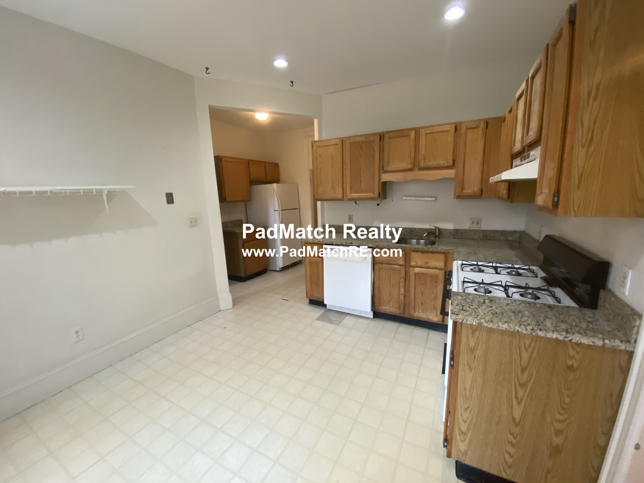 1426 Commonwealth Ave, Brighton