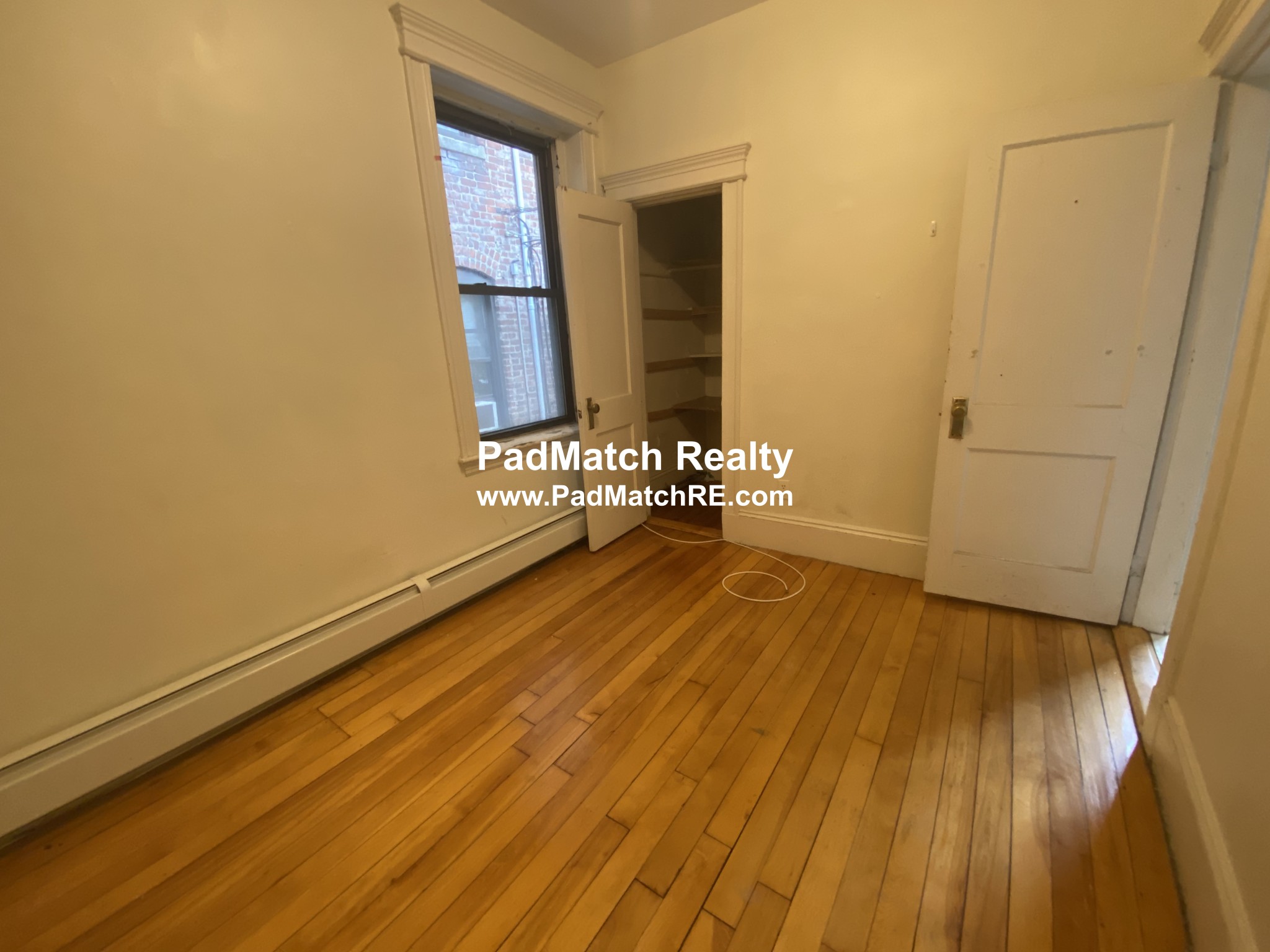 1426 Commonwealth Ave, Brighton