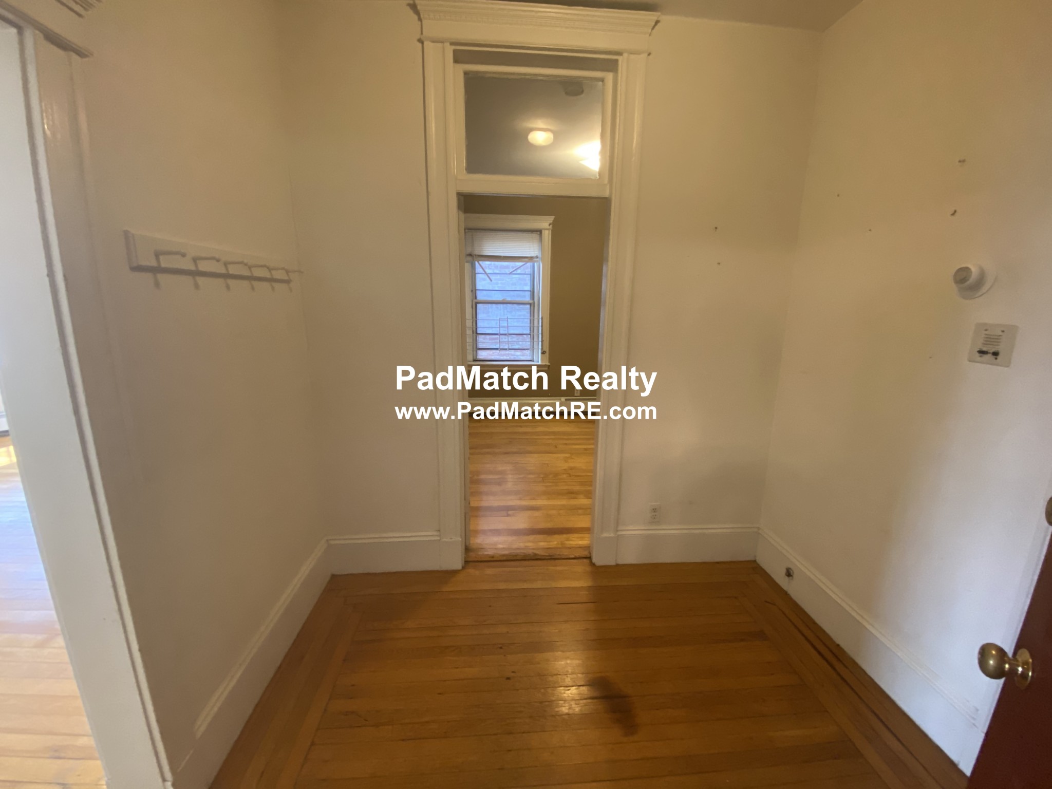 1426 Commonwealth Ave, Brighton