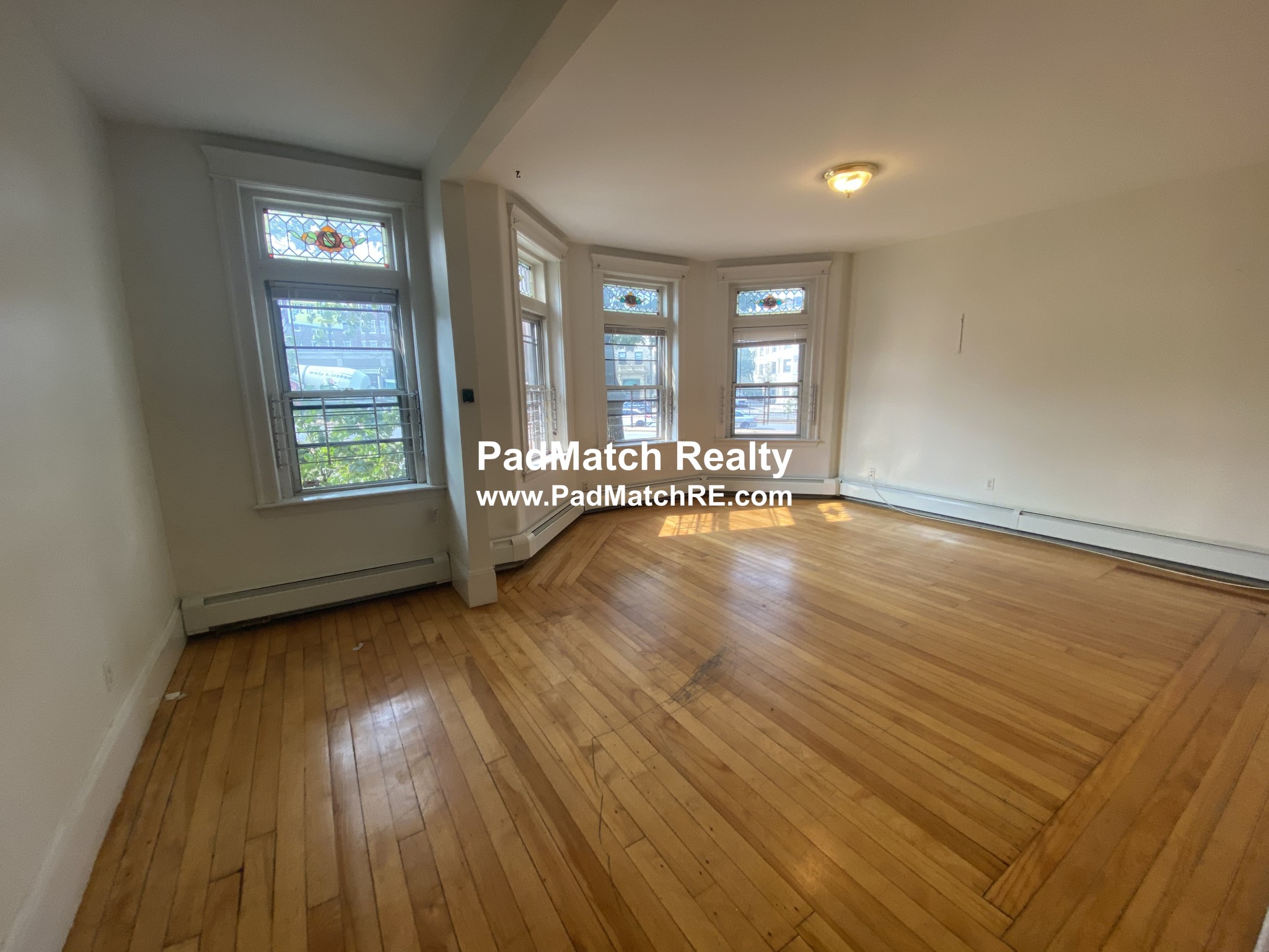 1426 Commonwealth Ave, Brighton