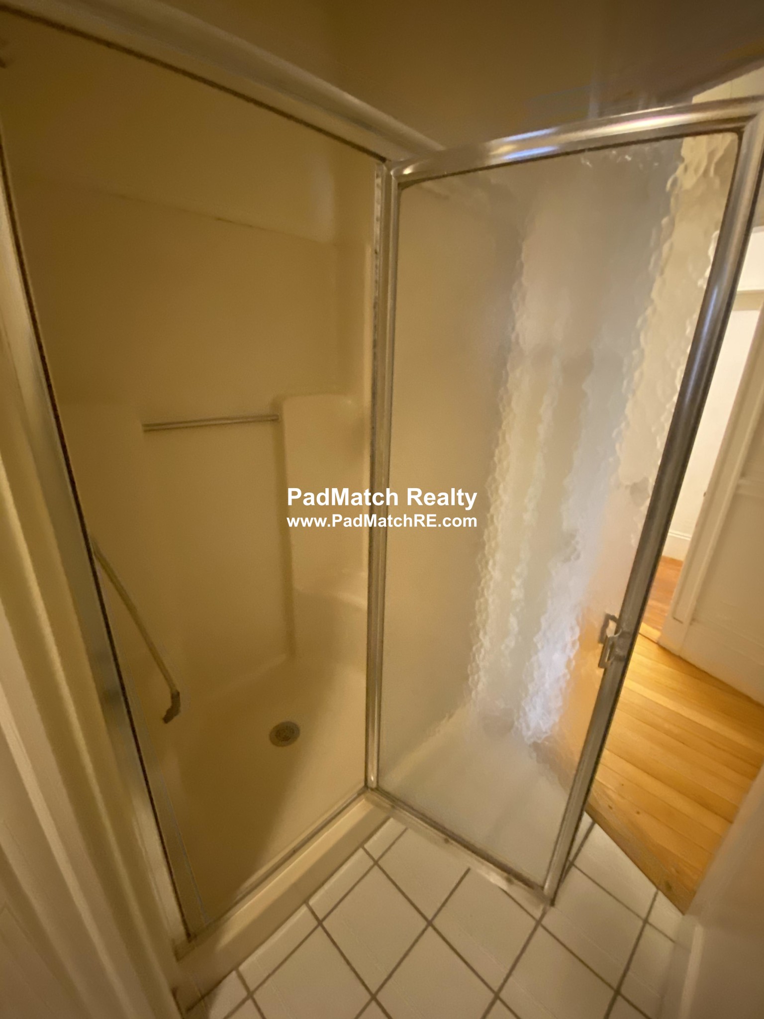 1426 Commonwealth Ave, Brighton